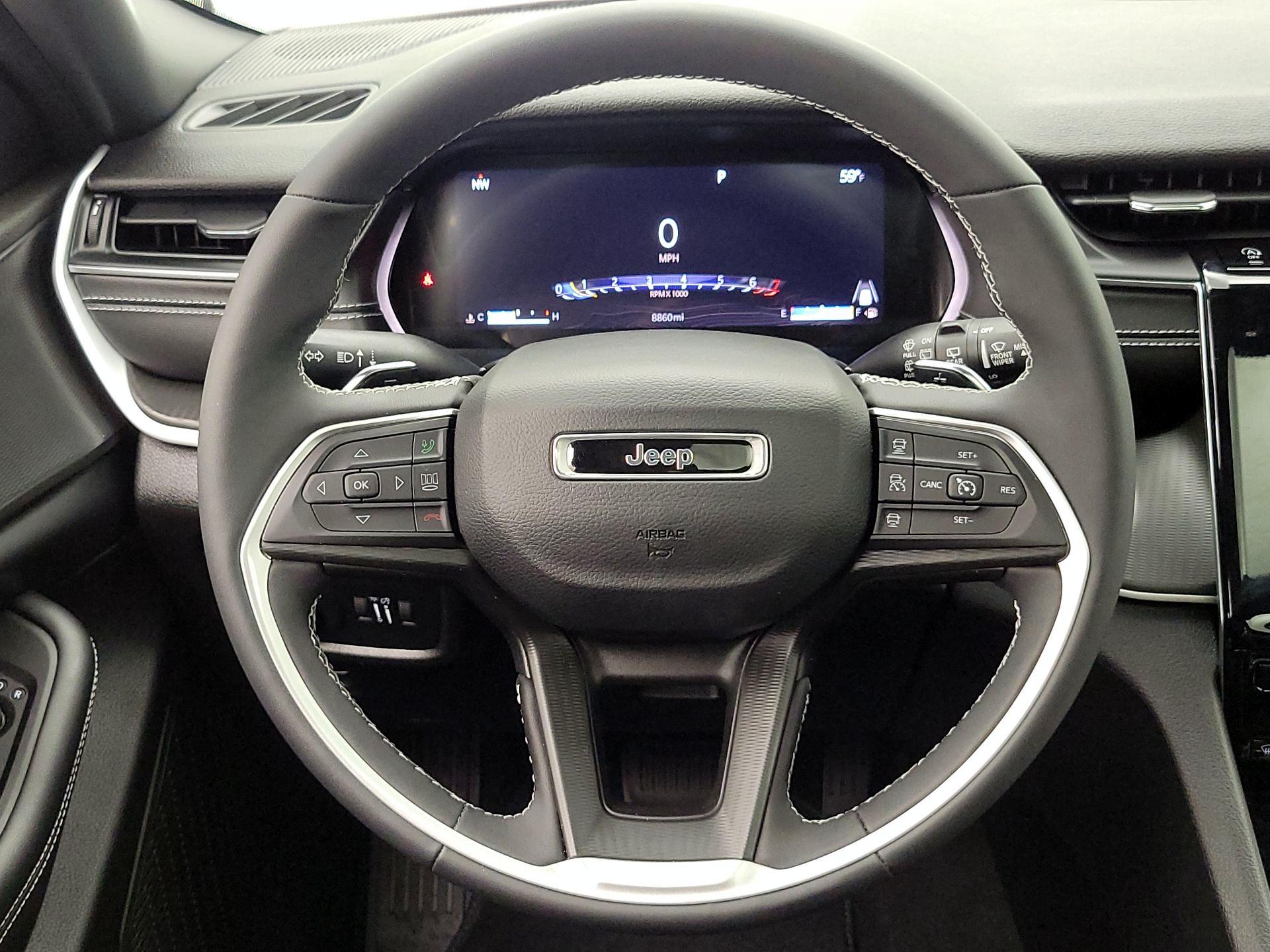 Thumbnail: 2023 Jeep Grand Cherokee - 10