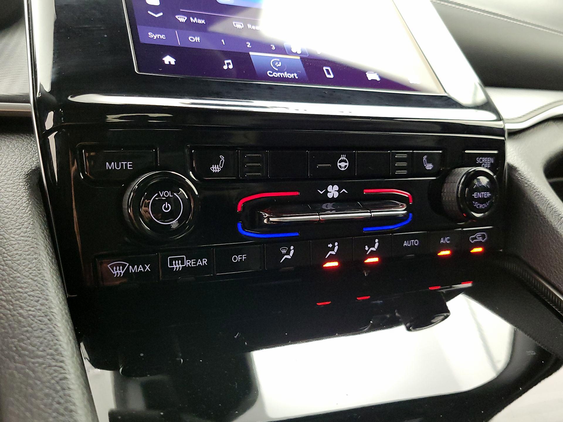 Thumbnail: 2023 Jeep Grand Cherokee - 16