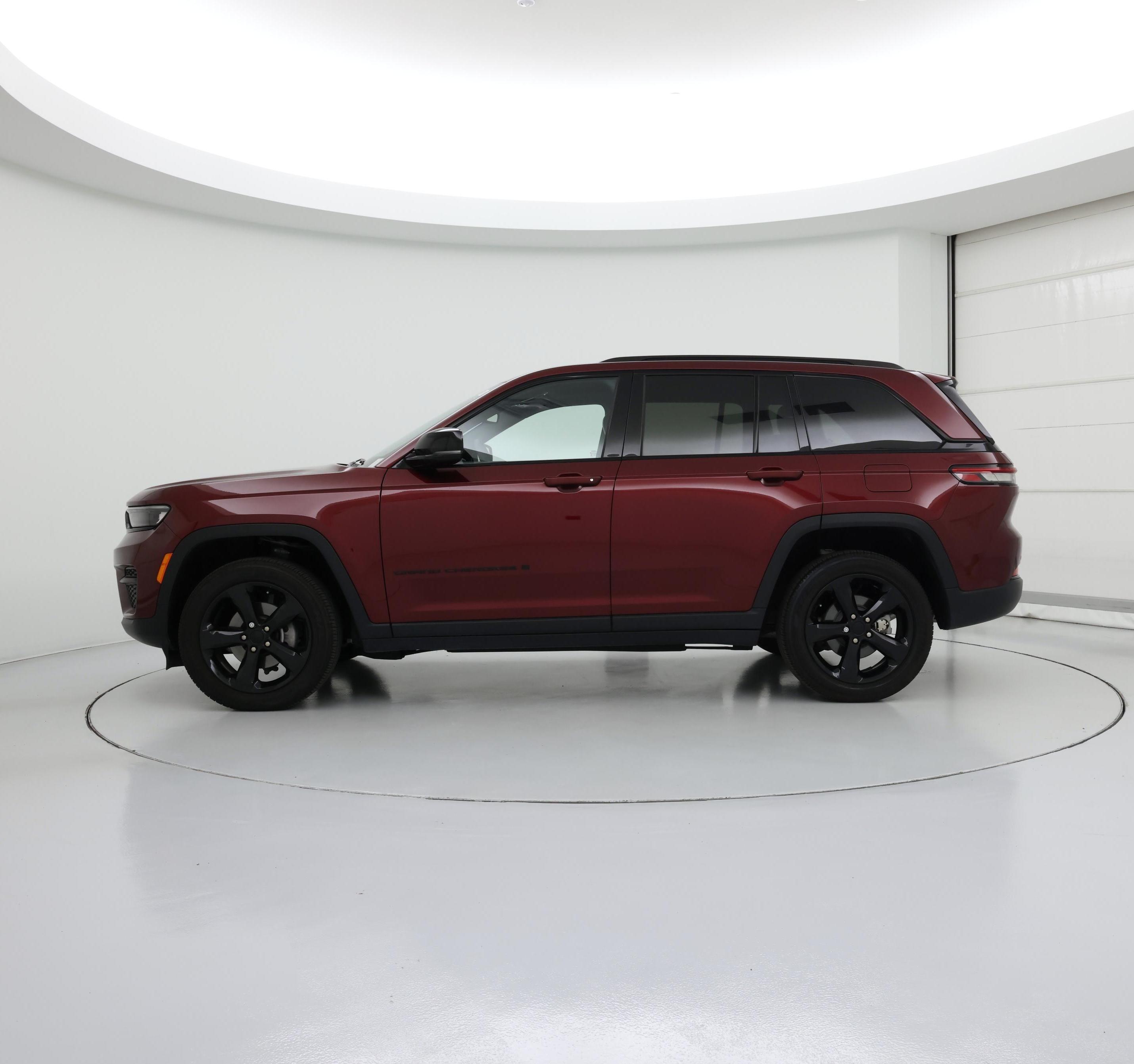 Thumbnail: 2023 Jeep Grand Cherokee - 3