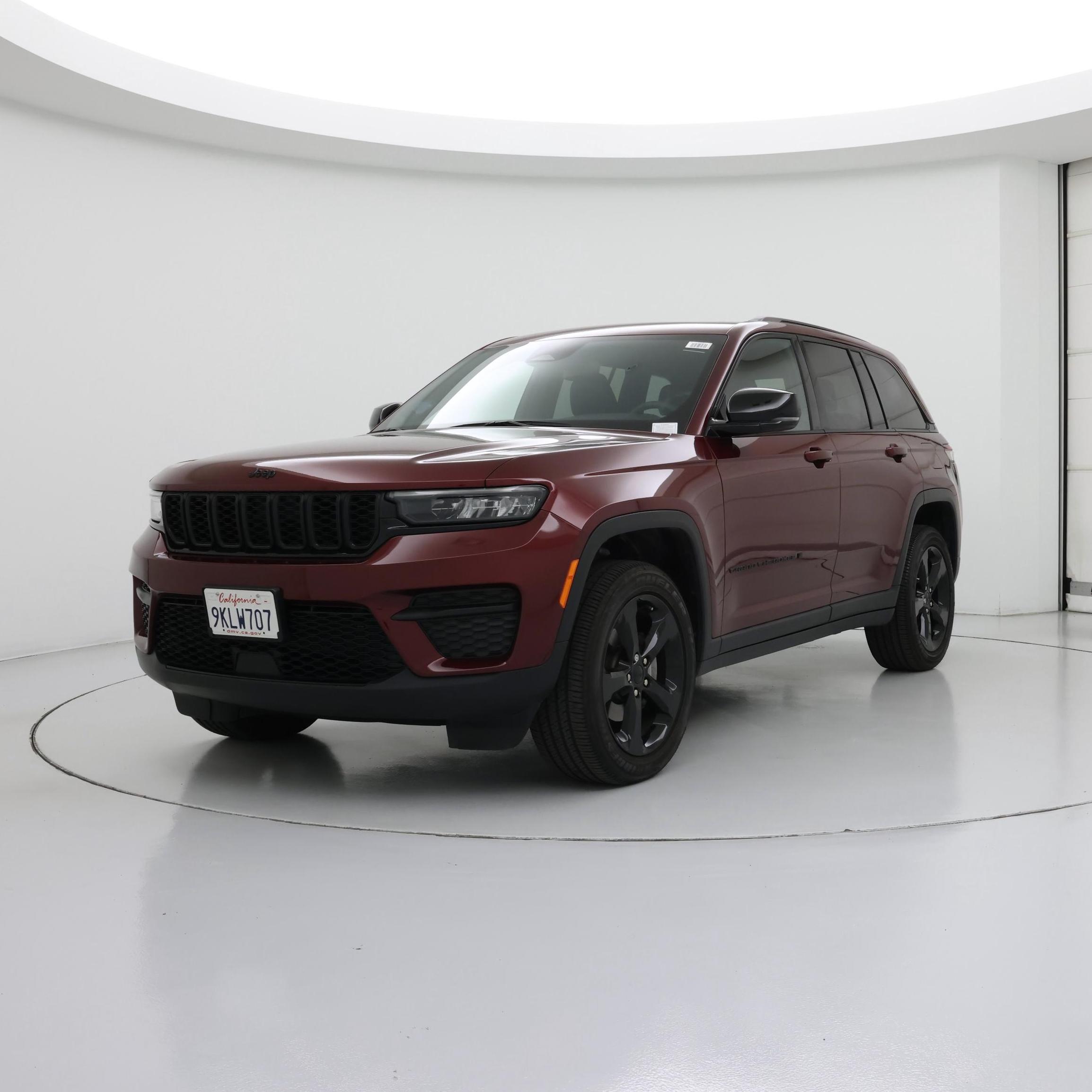 Thumbnail: 2023 Jeep Grand Cherokee - 4