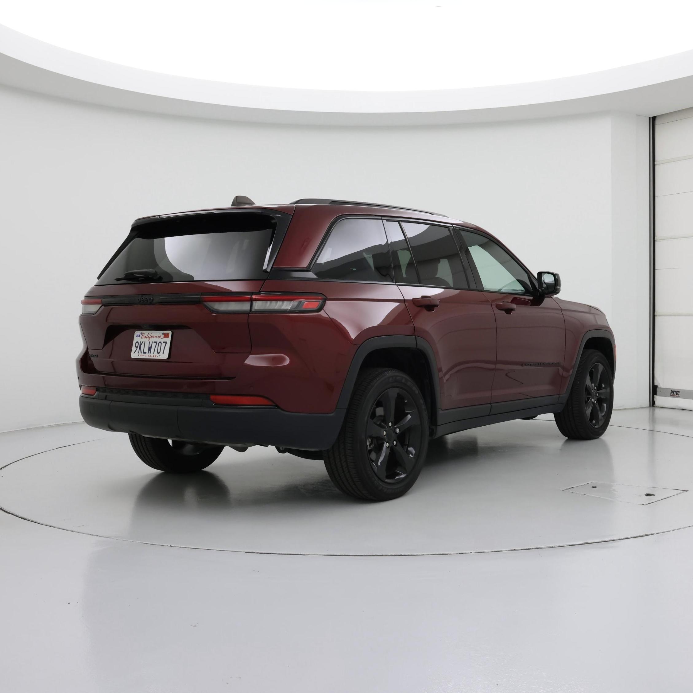 Thumbnail: 2023 Jeep Grand Cherokee - 8