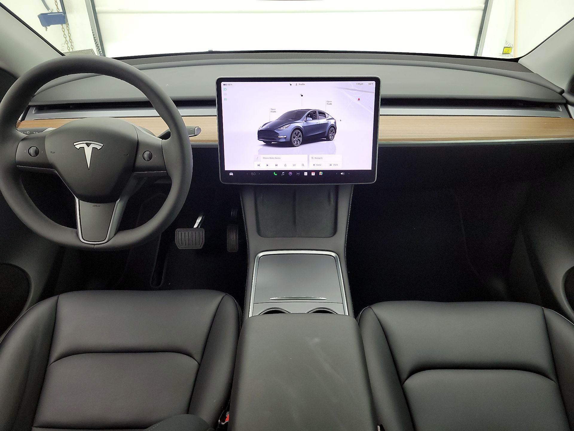 Thumbnail: 2025 Tesla Model Y - 9