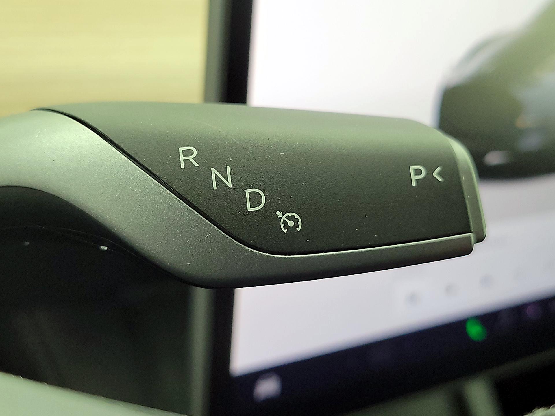 Thumbnail: 2025 Tesla Model Y - 17