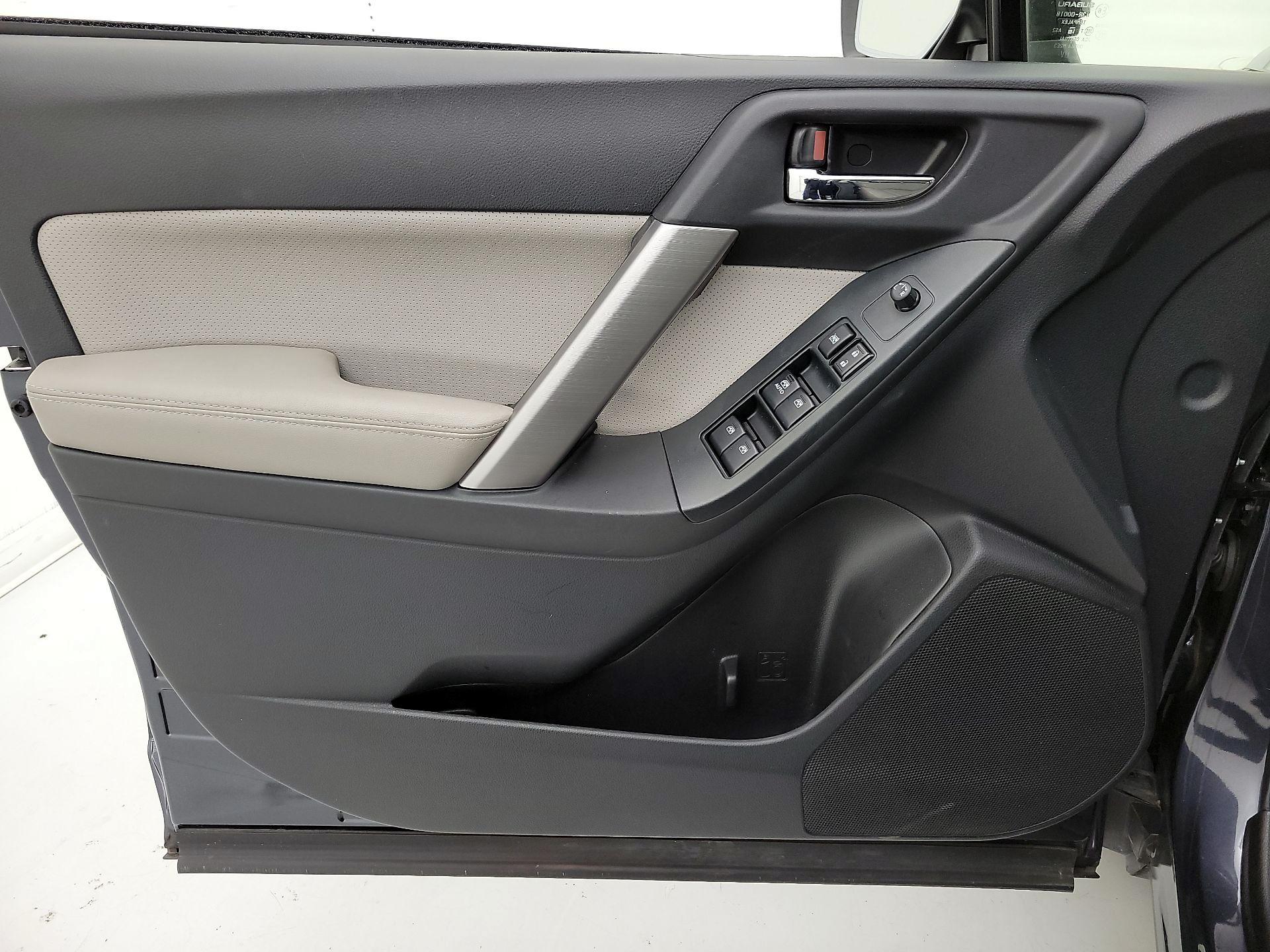 Thumbnail: 2014 Subaru Forester - 12