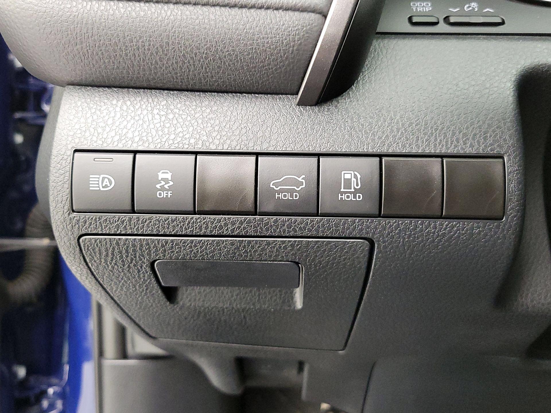 Thumbnail: 2024 Toyota Camry - 13