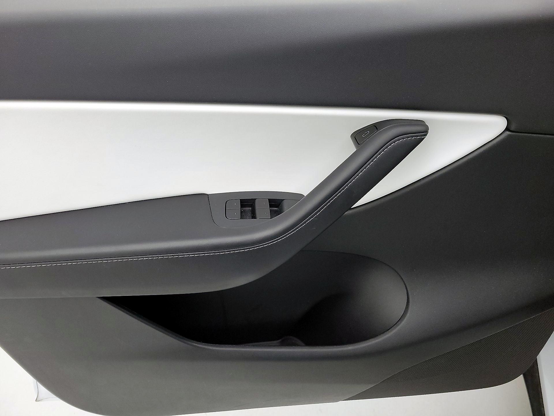 Thumbnail: 2021 Tesla Model Y - 12