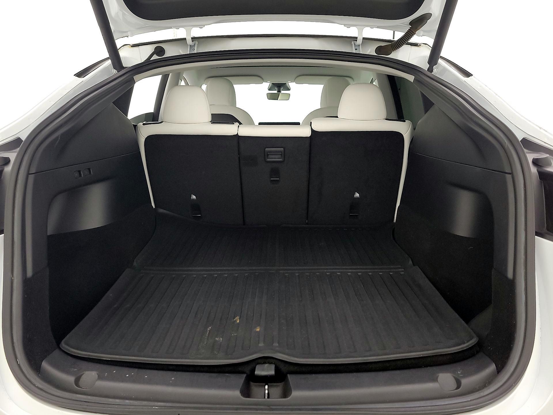 Thumbnail: 2021 Tesla Model Y - 19