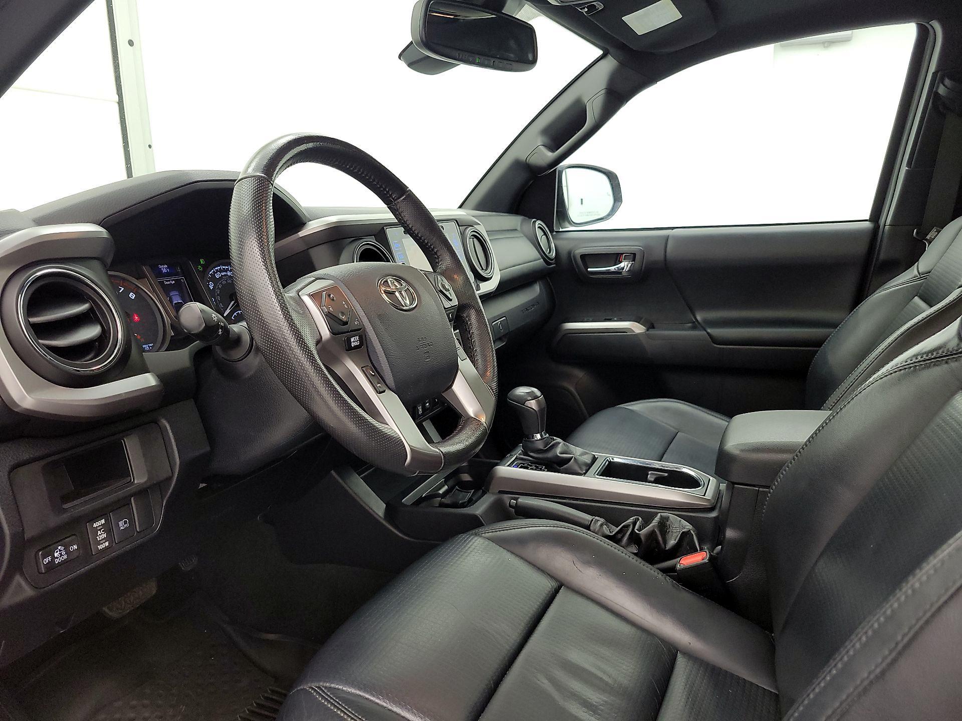 Thumbnail: 2019 Toyota Tacoma - 11