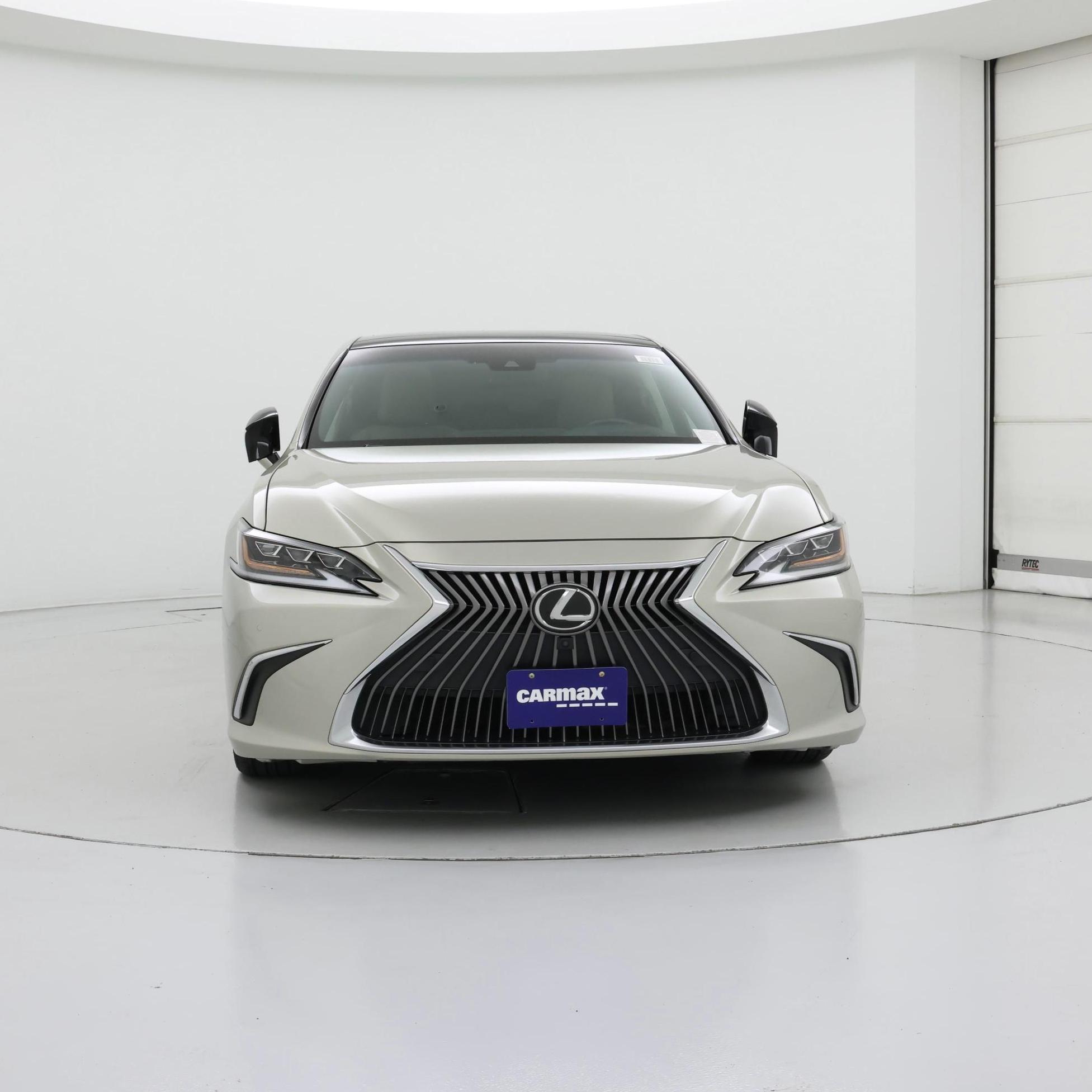 Thumbnail: 2021 Lexus ES - 5
