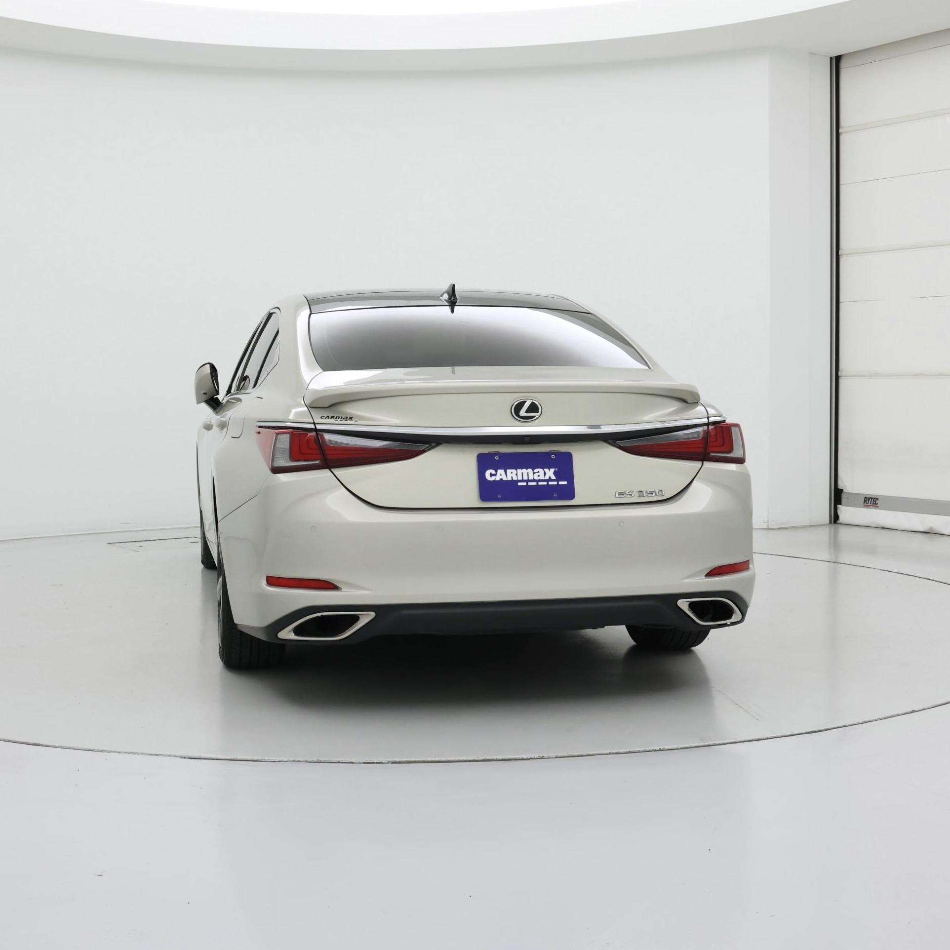 Thumbnail: 2021 Lexus ES - 6