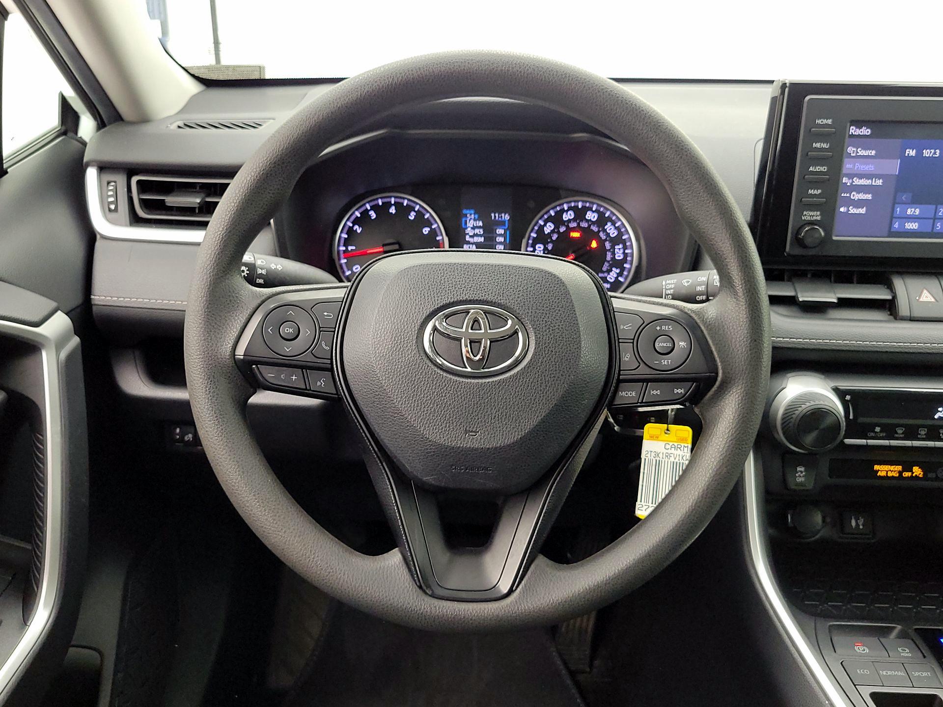 Thumbnail: 2019 Toyota RAV4 - 10