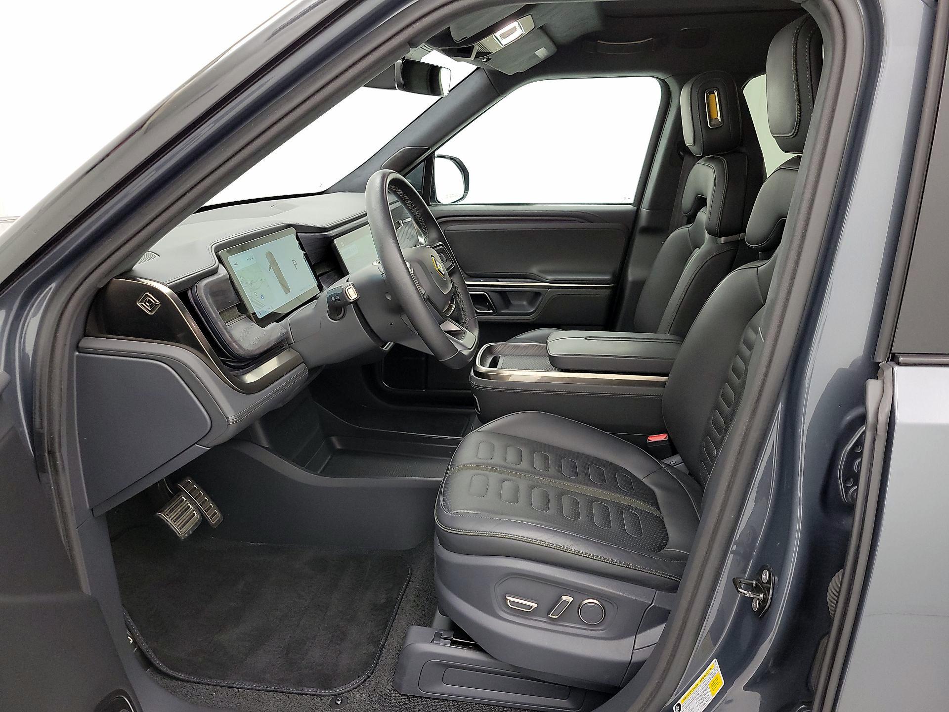 Thumbnail: 2022 Rivian R1T - 11