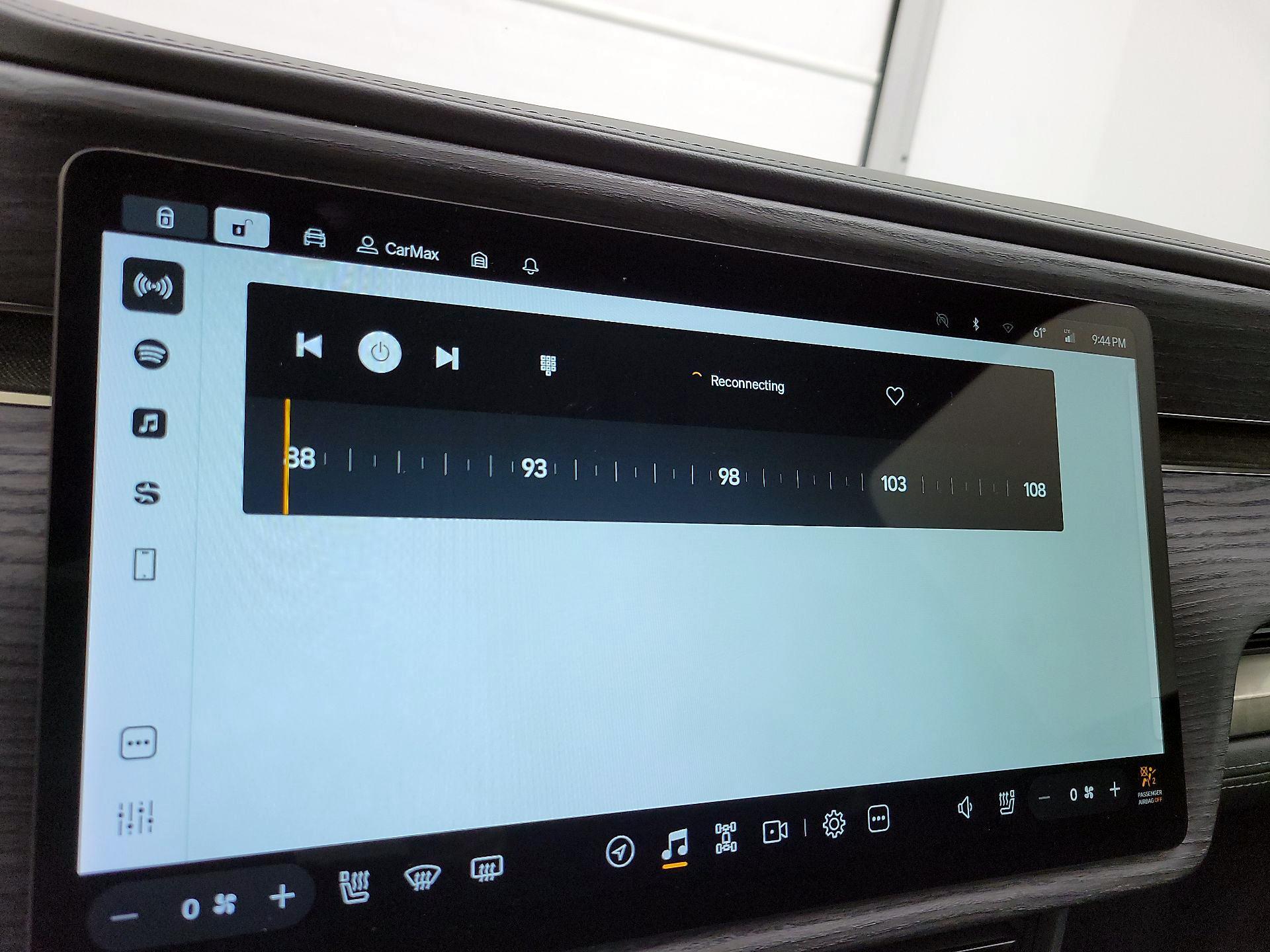 Thumbnail: 2022 Rivian R1T - 16