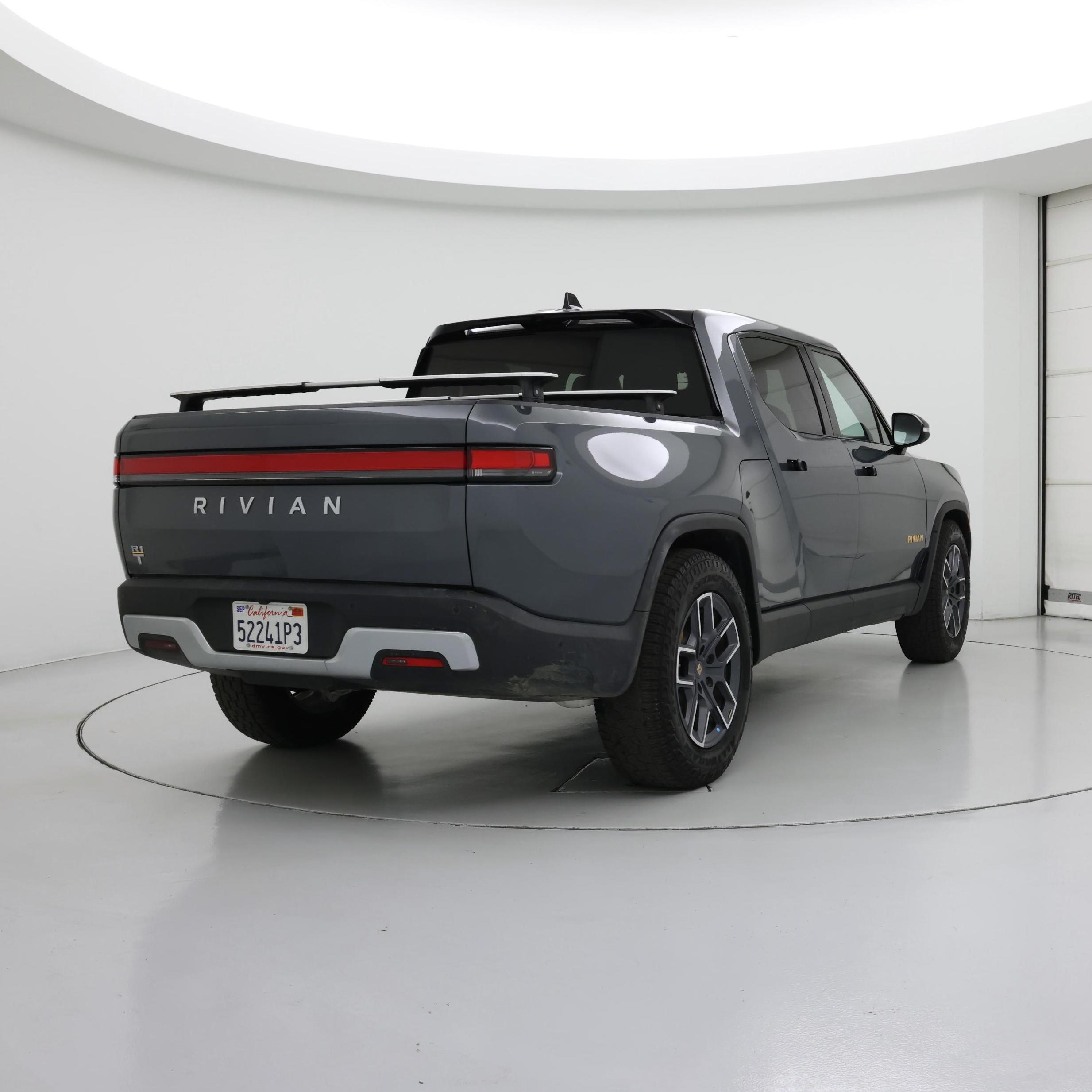 Thumbnail: 2022 Rivian R1T - 8