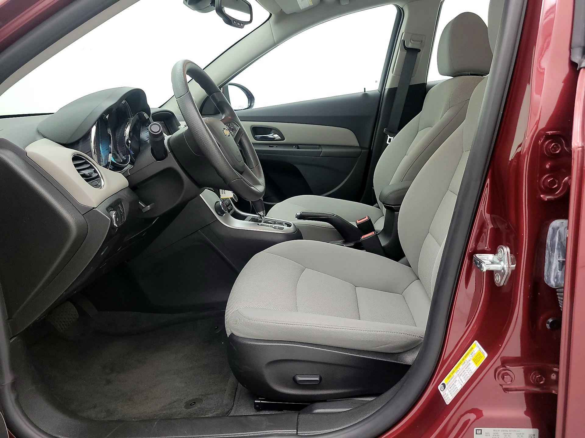 Thumbnail: 2016 Chevrolet Cruze - 11