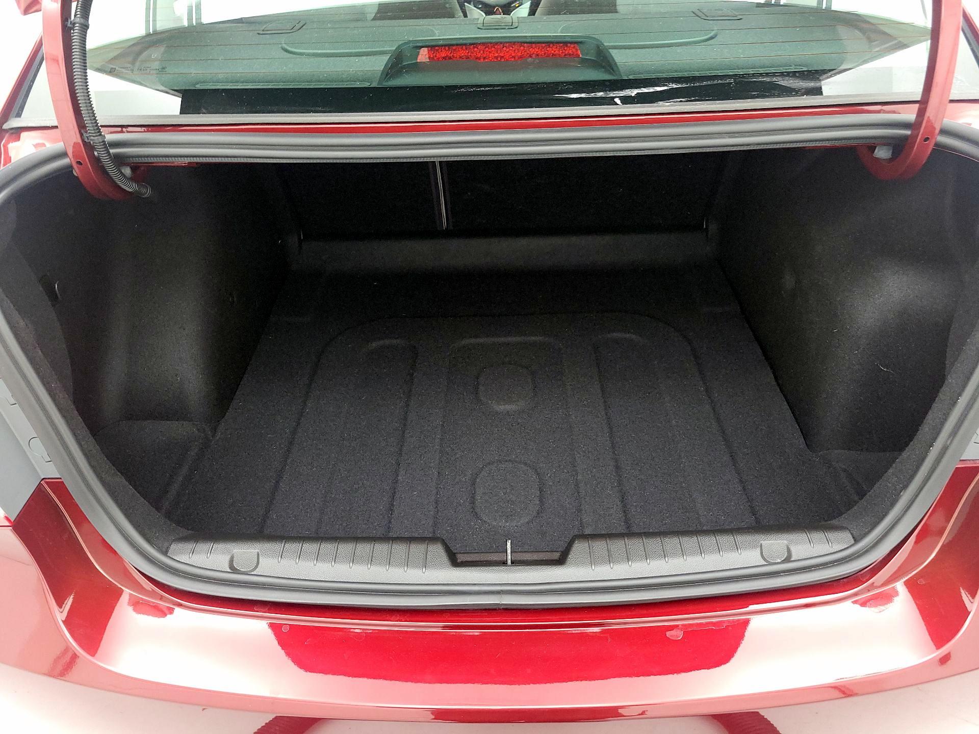 Thumbnail: 2016 Chevrolet Cruze - 19