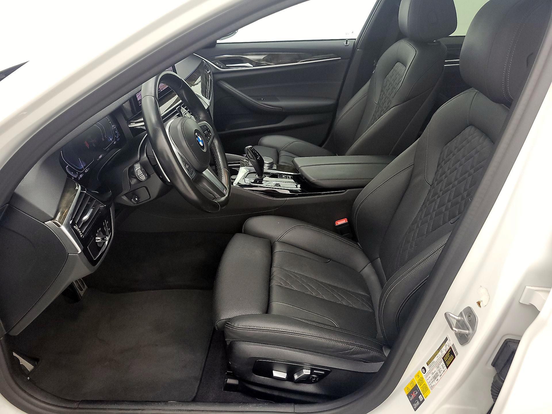 Thumbnail: 2021 BMW 5 Series - 11