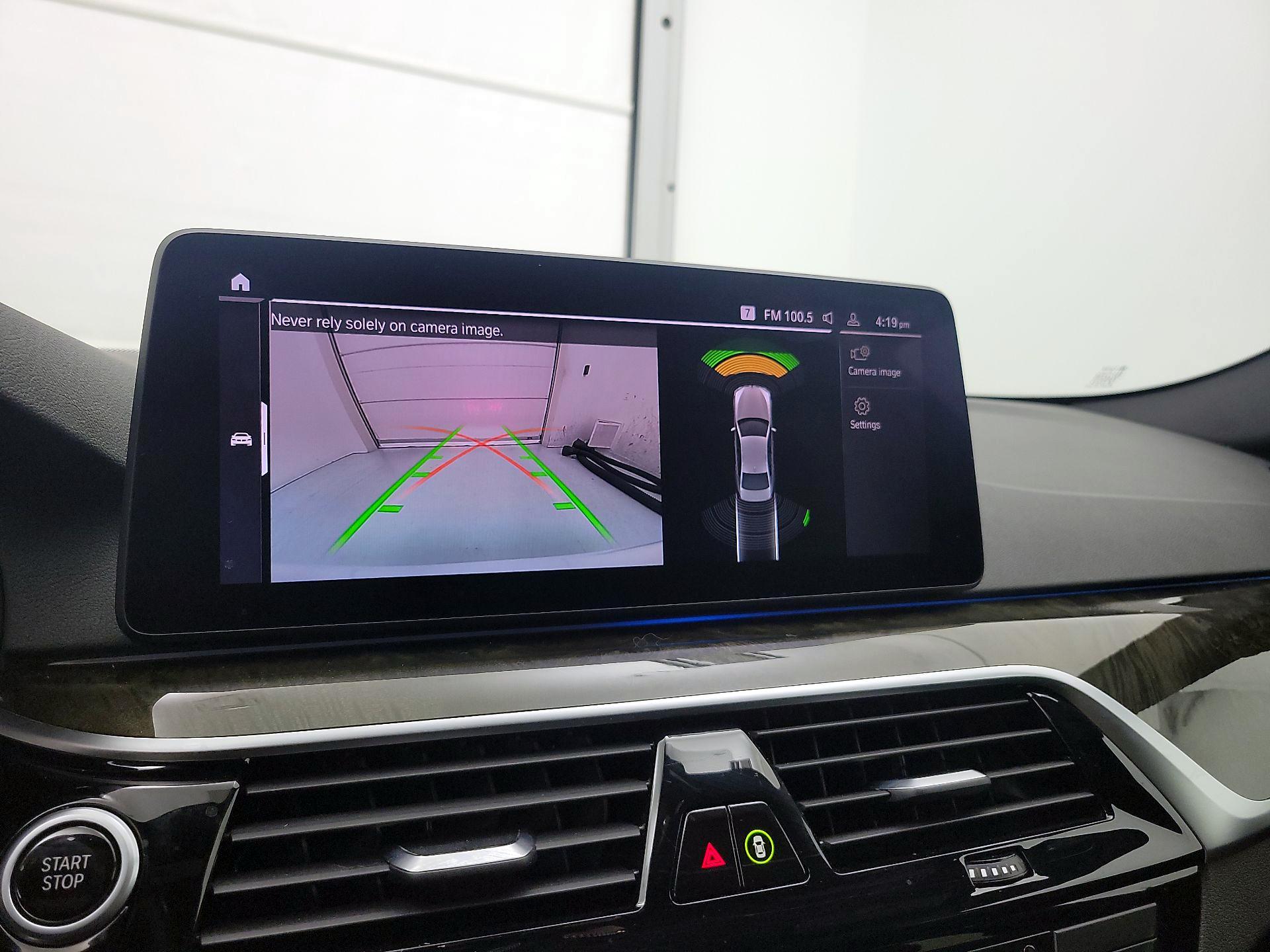 Thumbnail: 2021 BMW 5 Series - 15