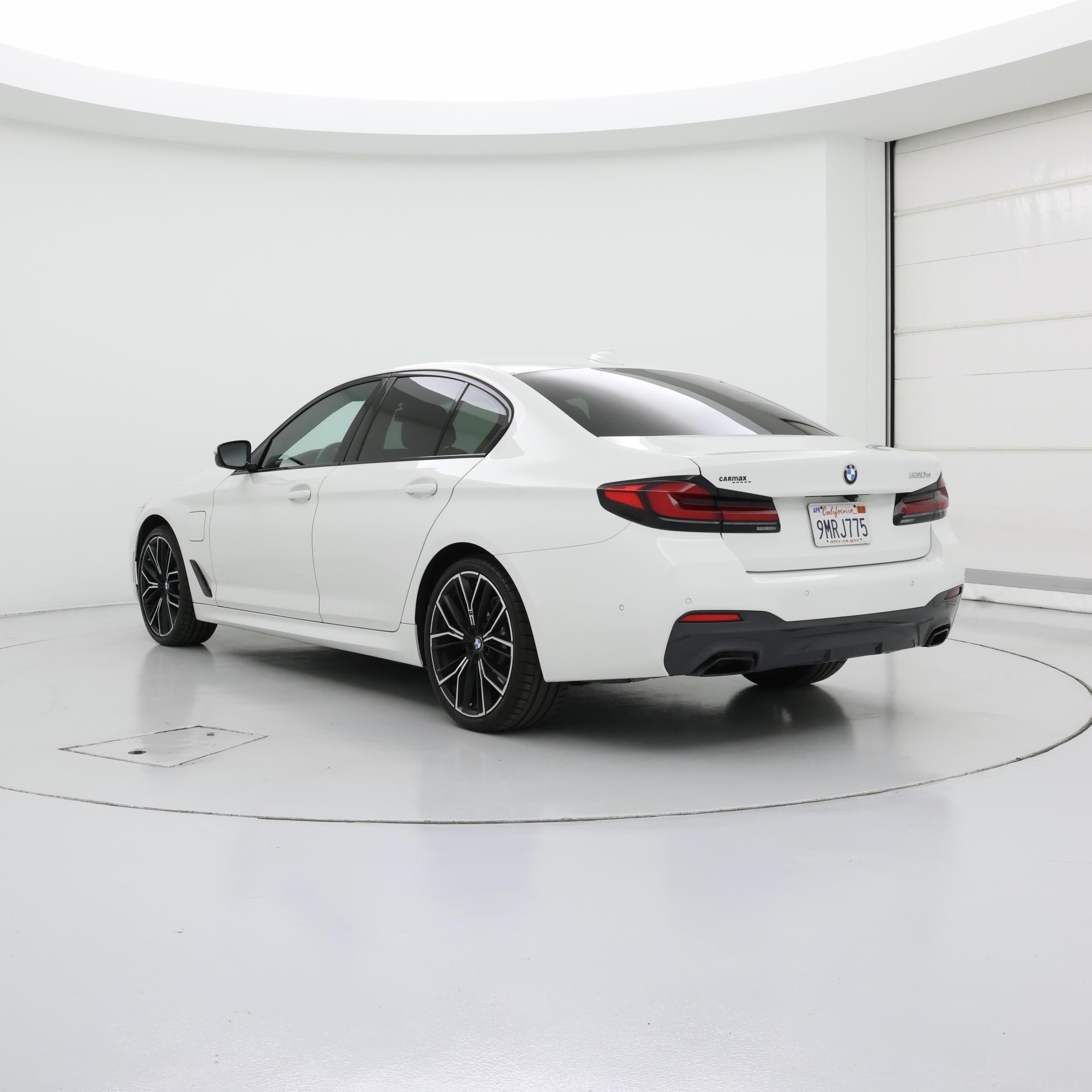 Thumbnail: 2021 BMW 5 Series - 2