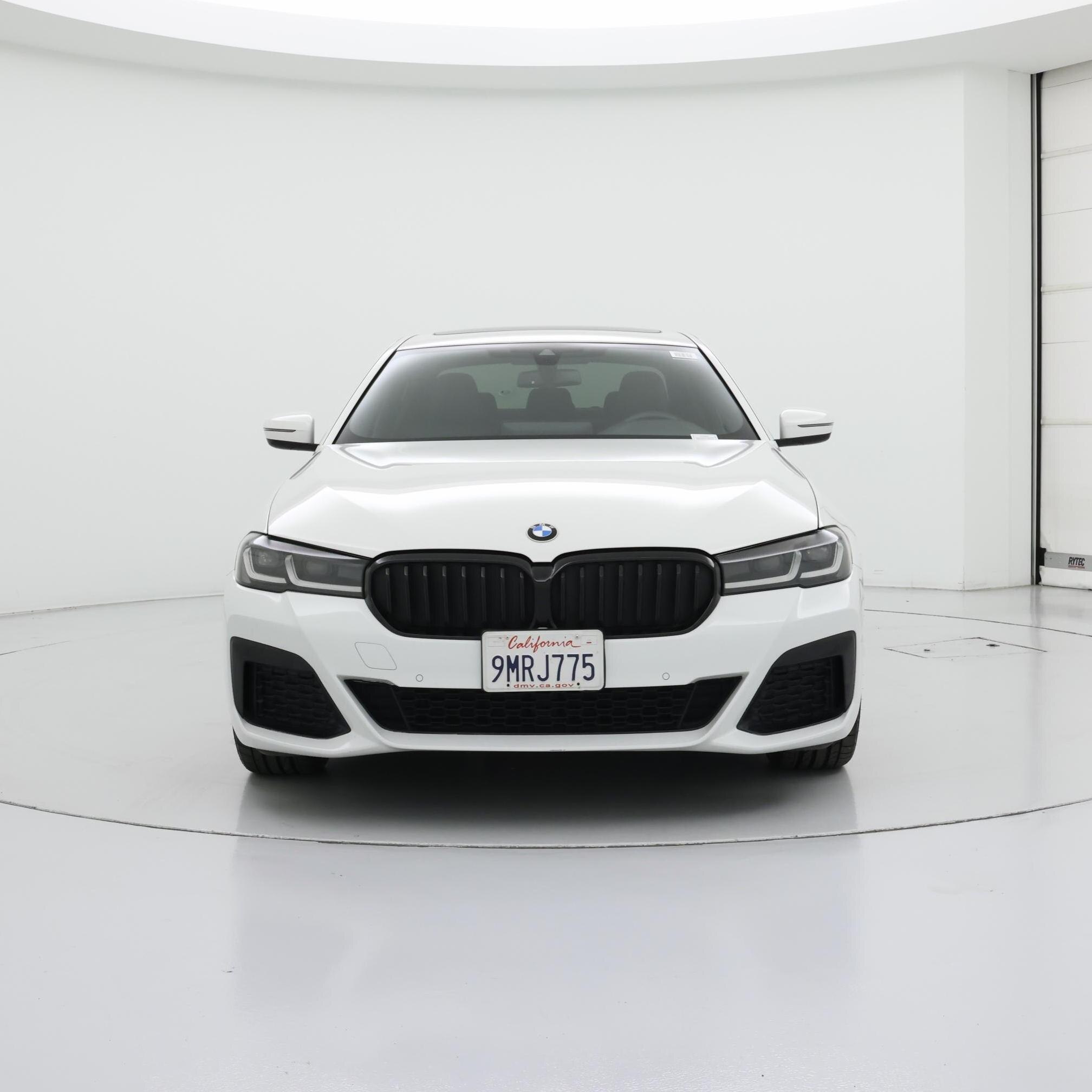 Thumbnail: 2021 BMW 5 Series - 5