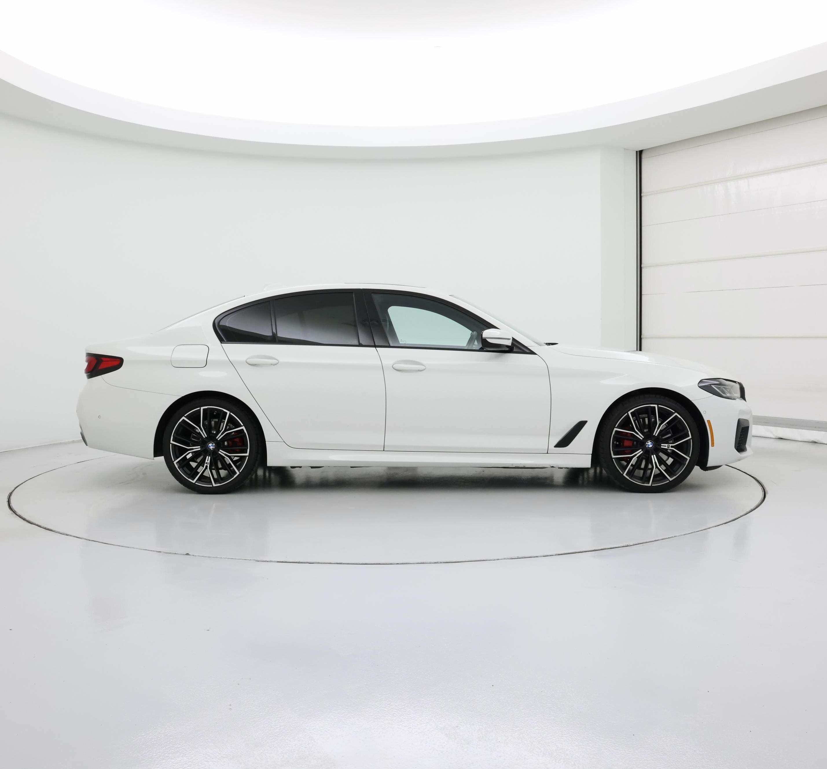 Thumbnail: 2021 BMW 5 Series - 7