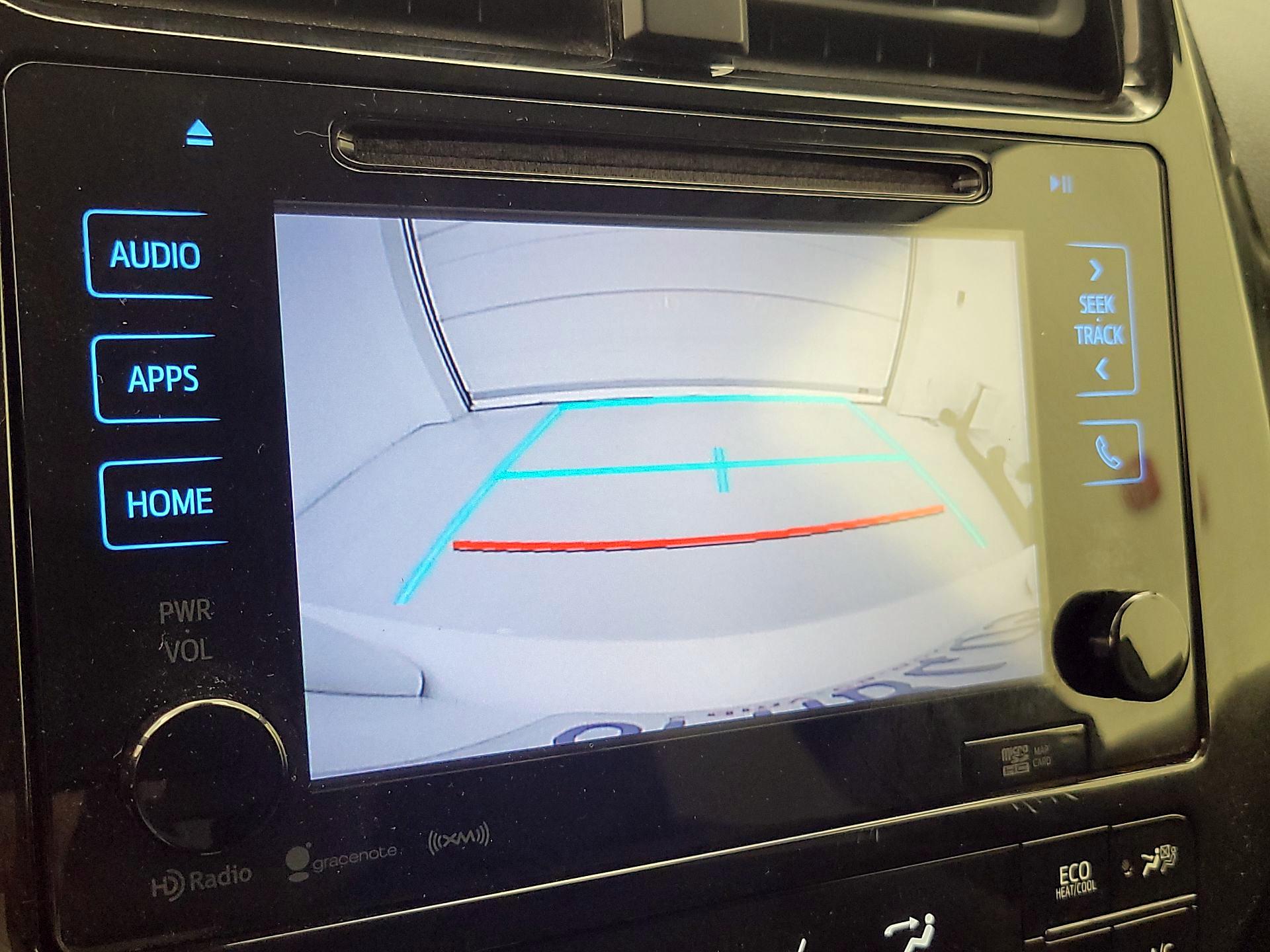 Thumbnail: 2018 Toyota Prius - 14