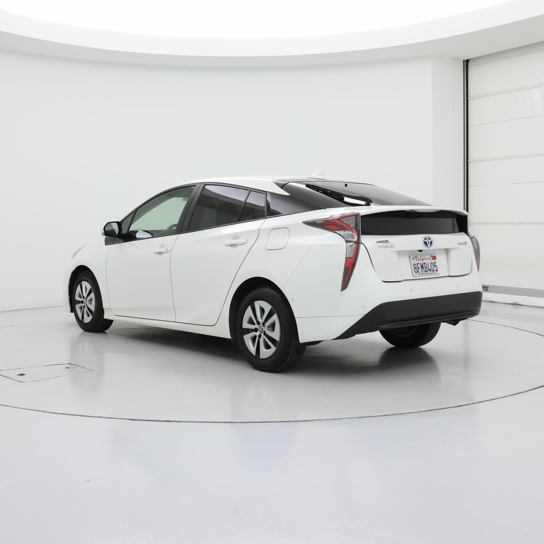 Thumbnail: 2018 Toyota Prius - 2