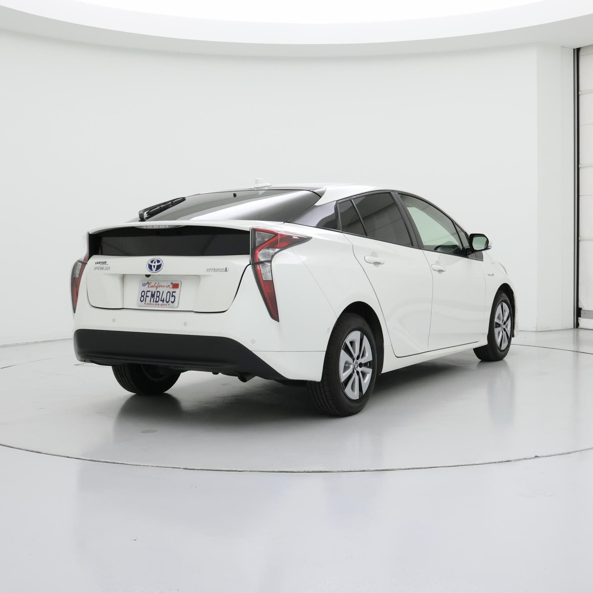 Thumbnail: 2018 Toyota Prius - 8