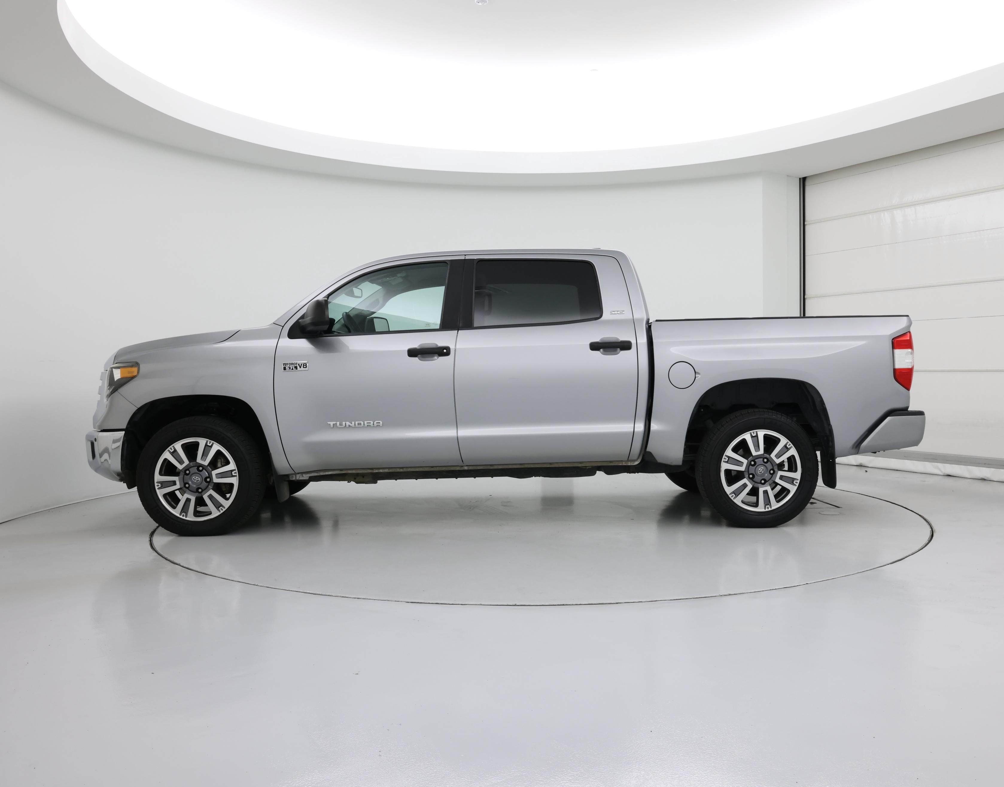 Thumbnail: 2020 Toyota Tundra - 3