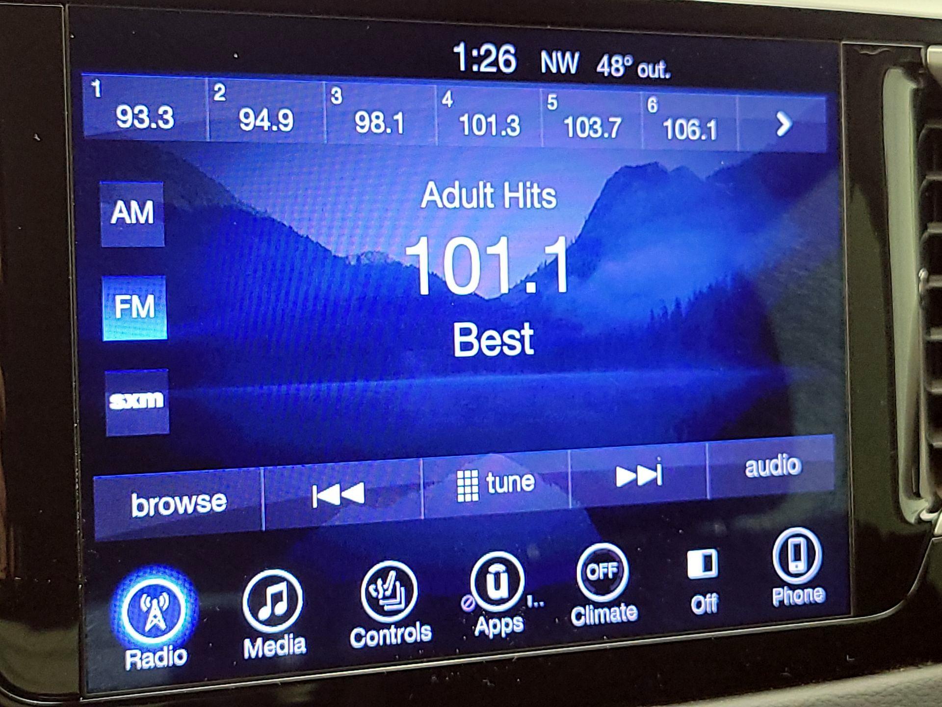 Thumbnail: 2017 Chrysler Pacifica - 15