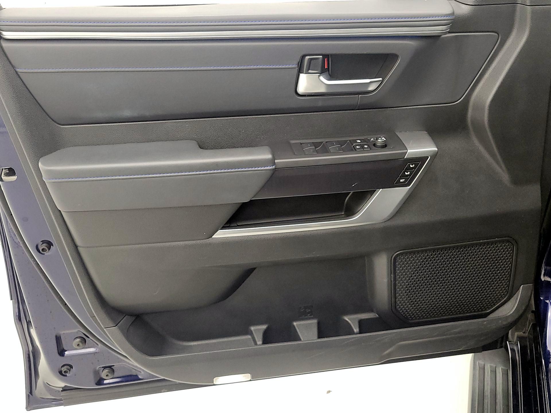 Thumbnail: 2023 Toyota Sequoia - 12