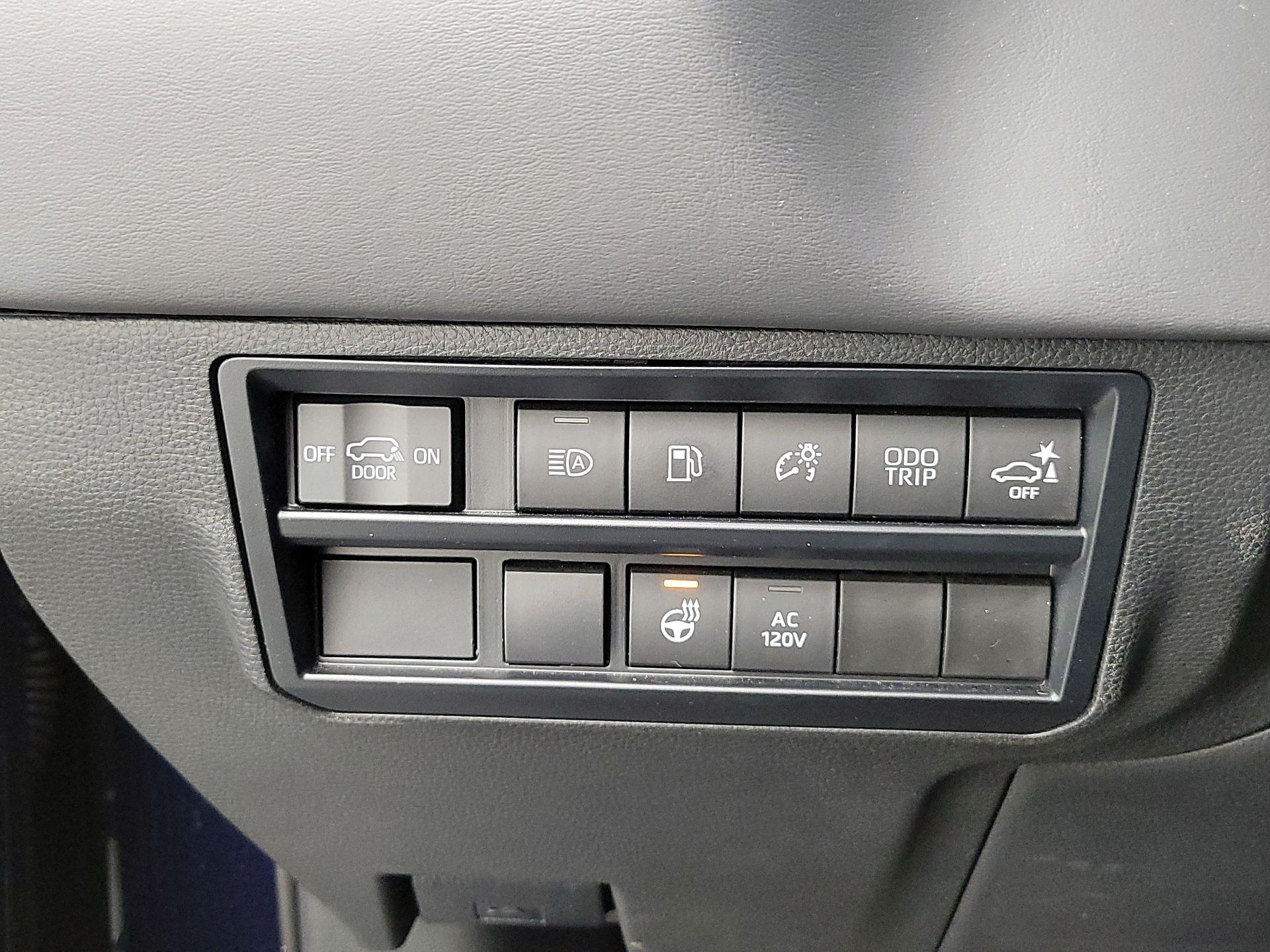 Thumbnail: 2023 Toyota Sequoia - 13