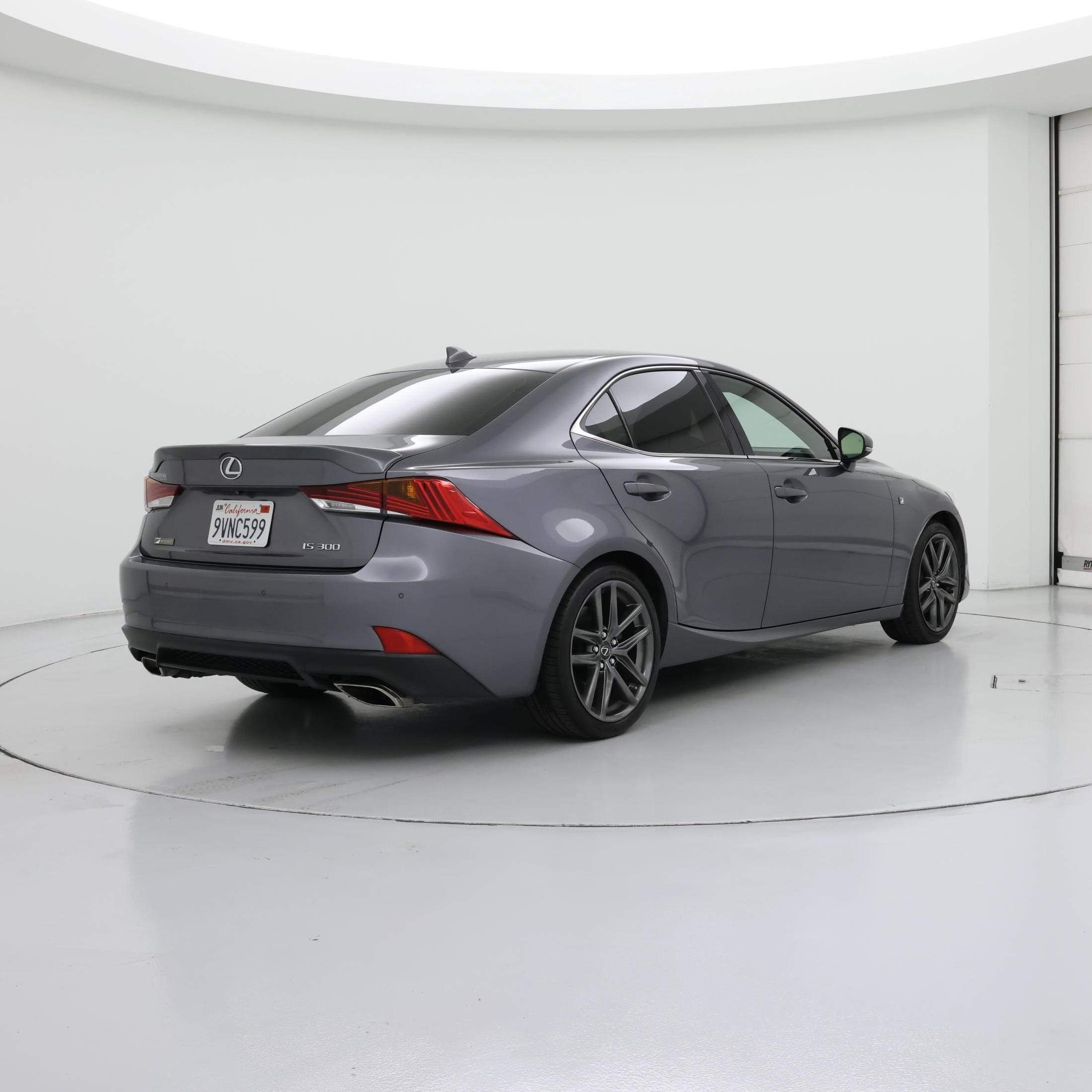 Thumbnail: 2018 Lexus IS - 8