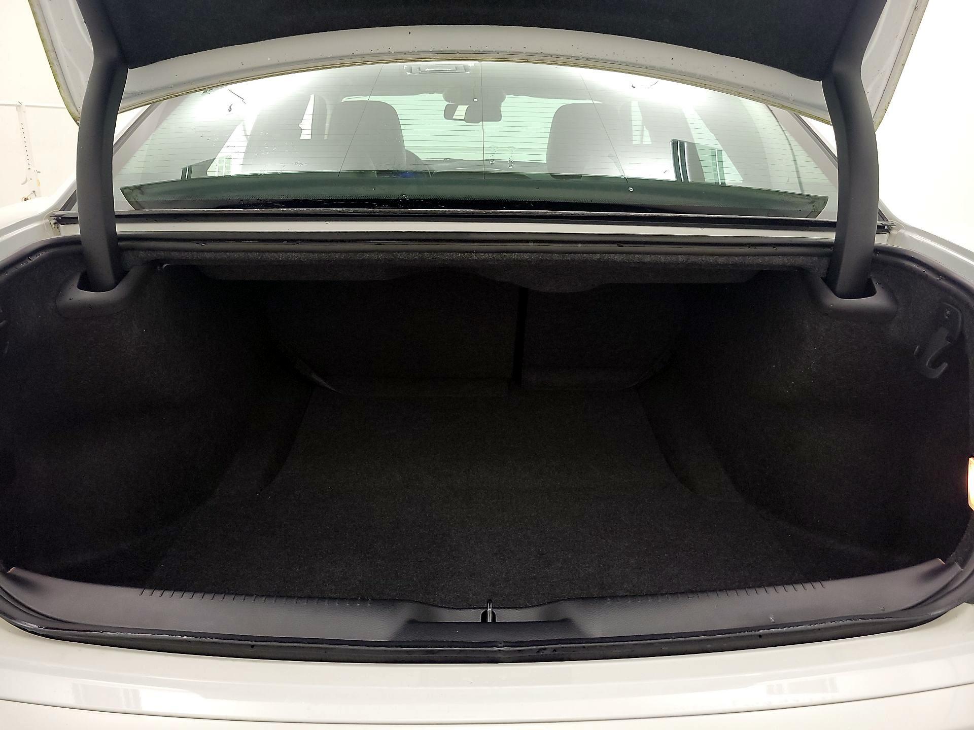 Thumbnail: 2022 Chrysler 300 - 20