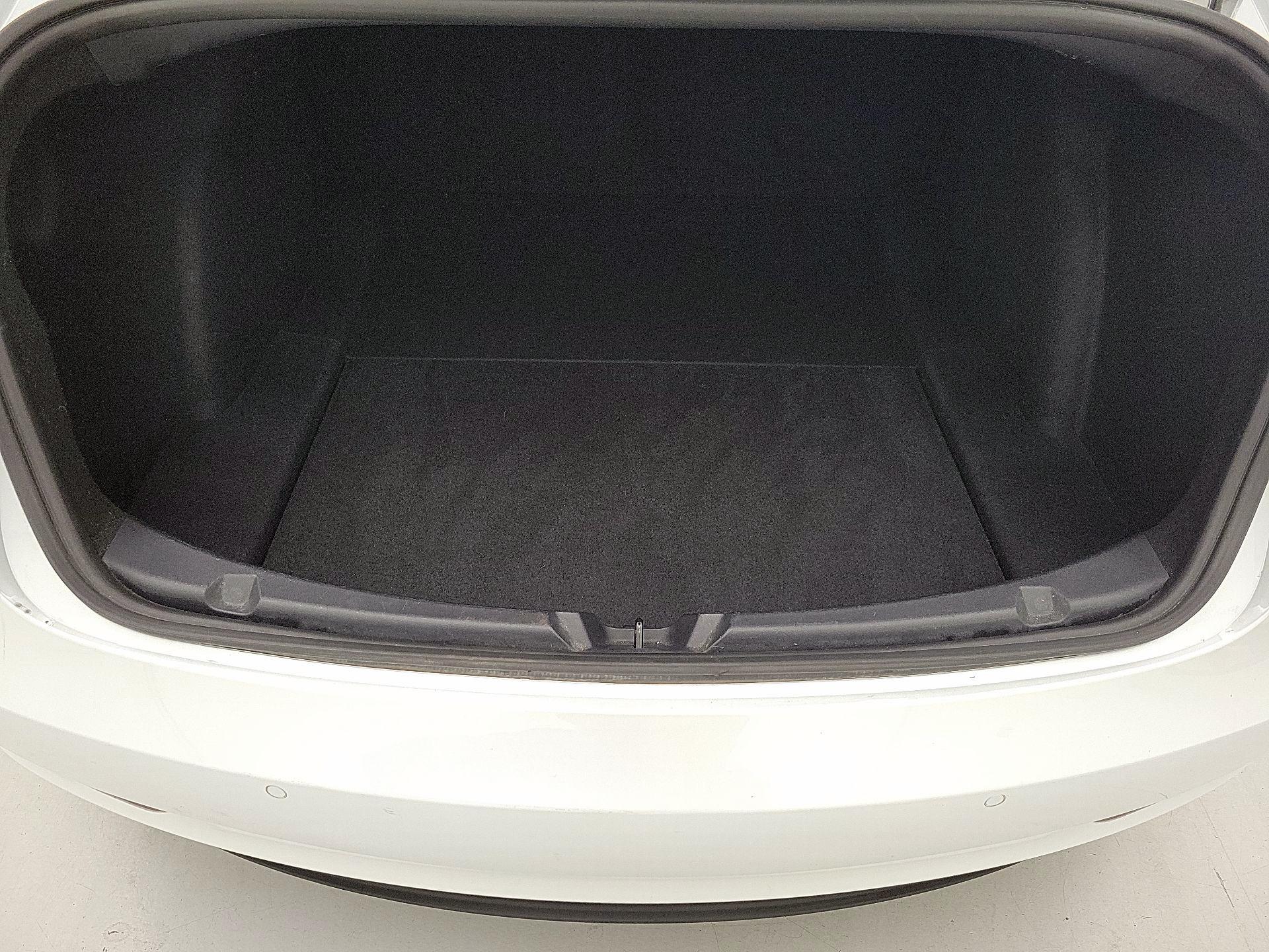 Thumbnail: 2021 Tesla Model 3 - 19