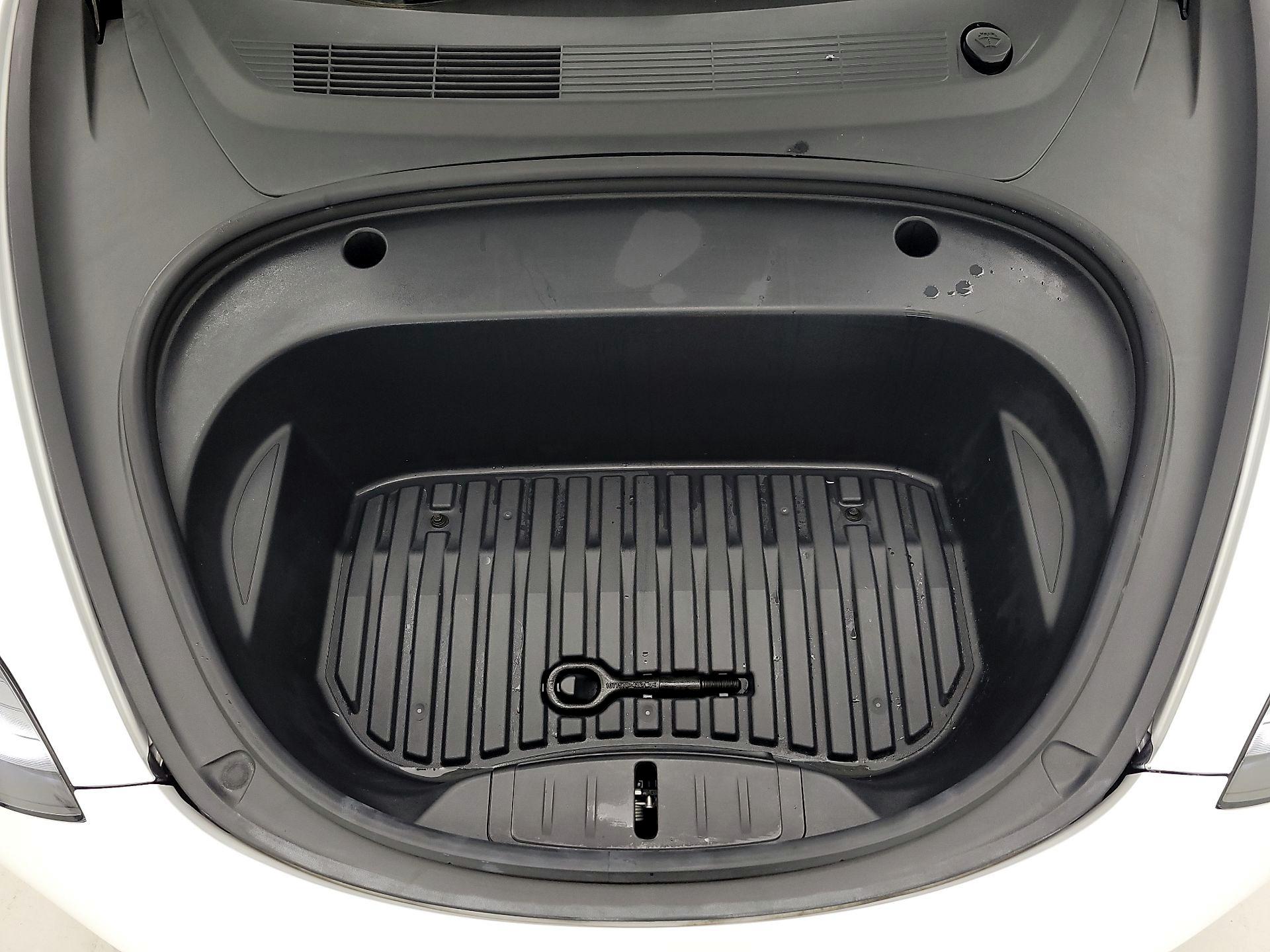 Thumbnail: 2021 Tesla Model 3 - 20