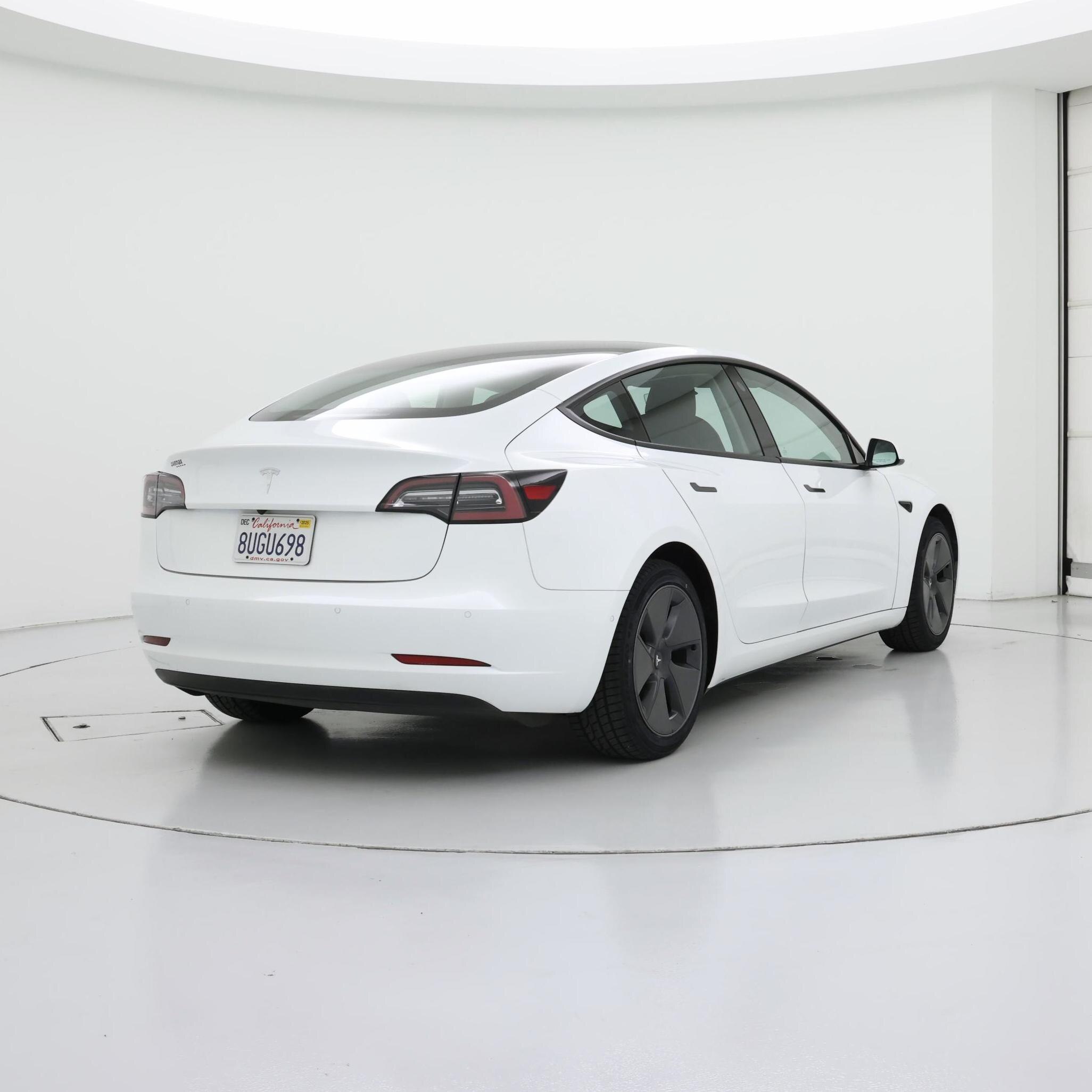 Thumbnail: 2021 Tesla Model 3 - 8