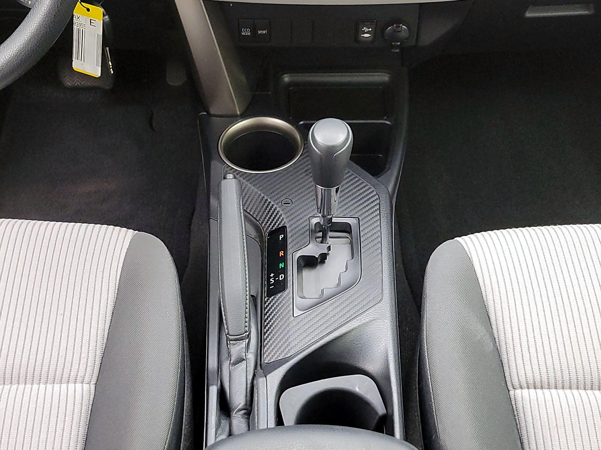 Thumbnail: 2014 Toyota RAV4 - 17