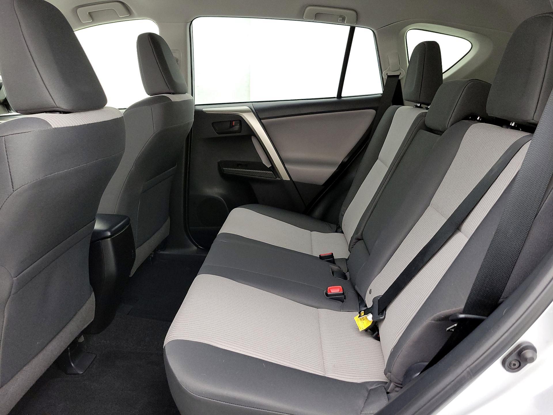 Thumbnail: 2014 Toyota RAV4 - 19