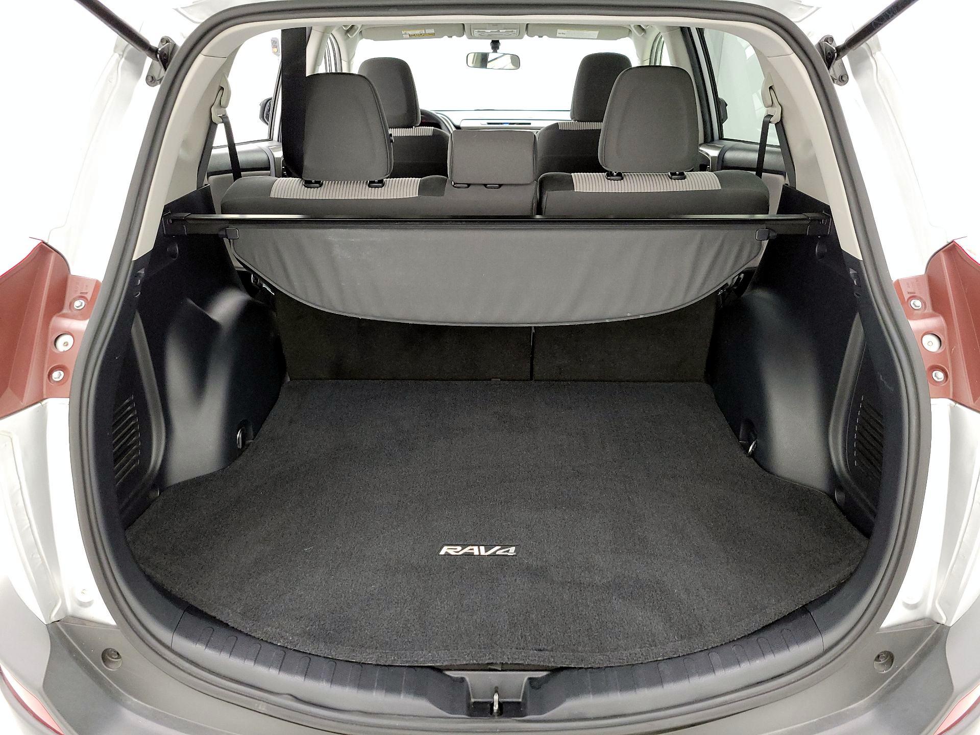 Thumbnail: 2014 Toyota RAV4 - 20