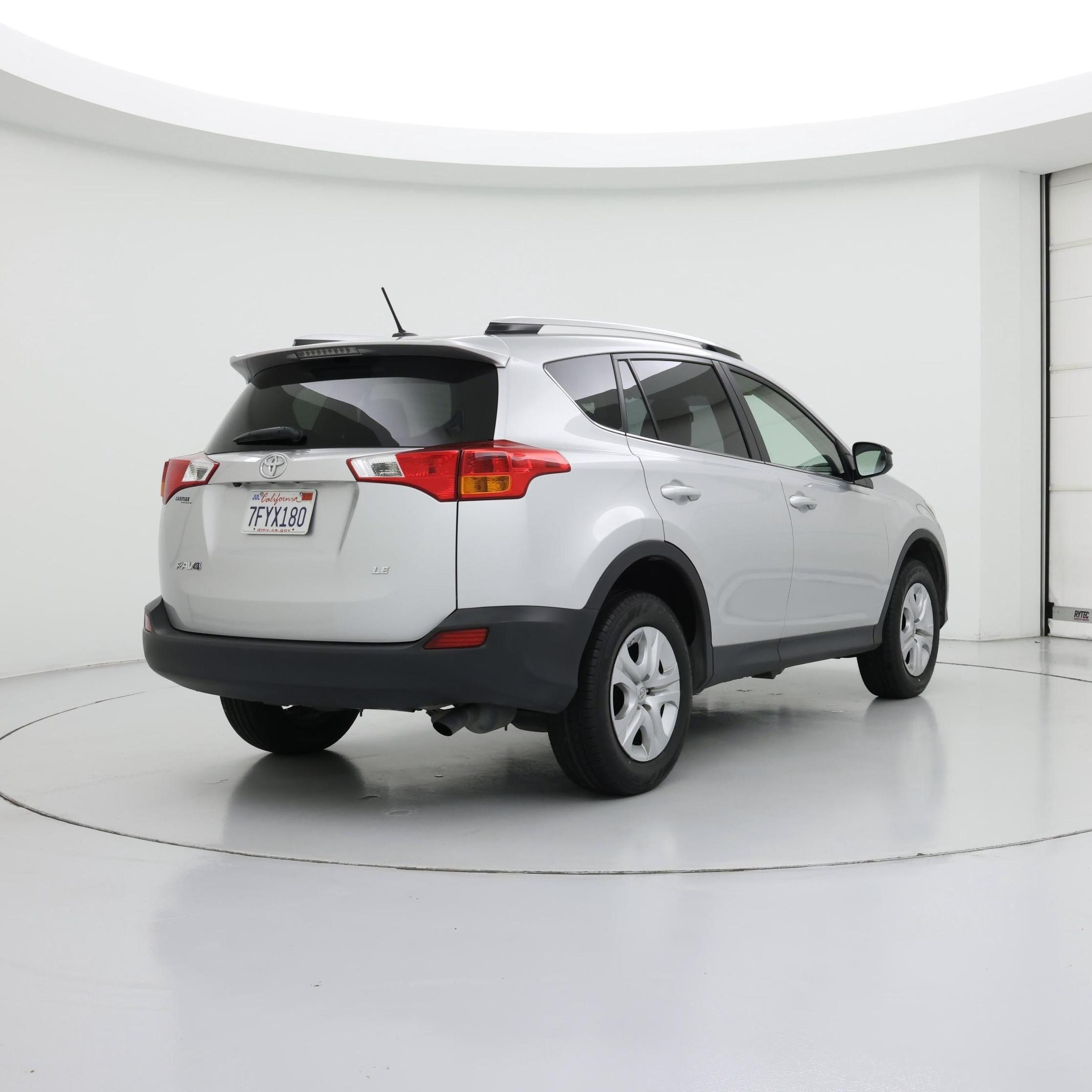 Thumbnail: 2014 Toyota RAV4 - 8