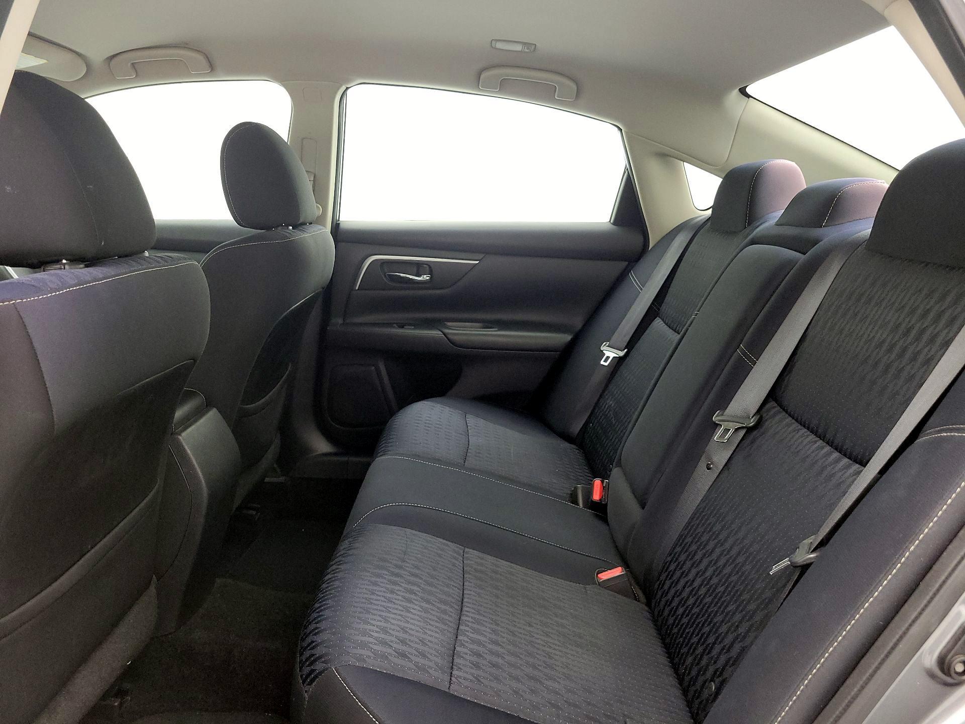 Thumbnail: 2018 Nissan Altima - 19