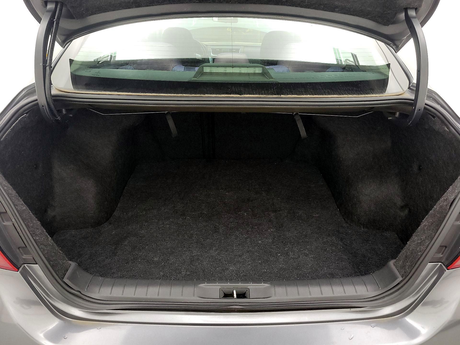 Thumbnail: 2018 Nissan Altima - 20