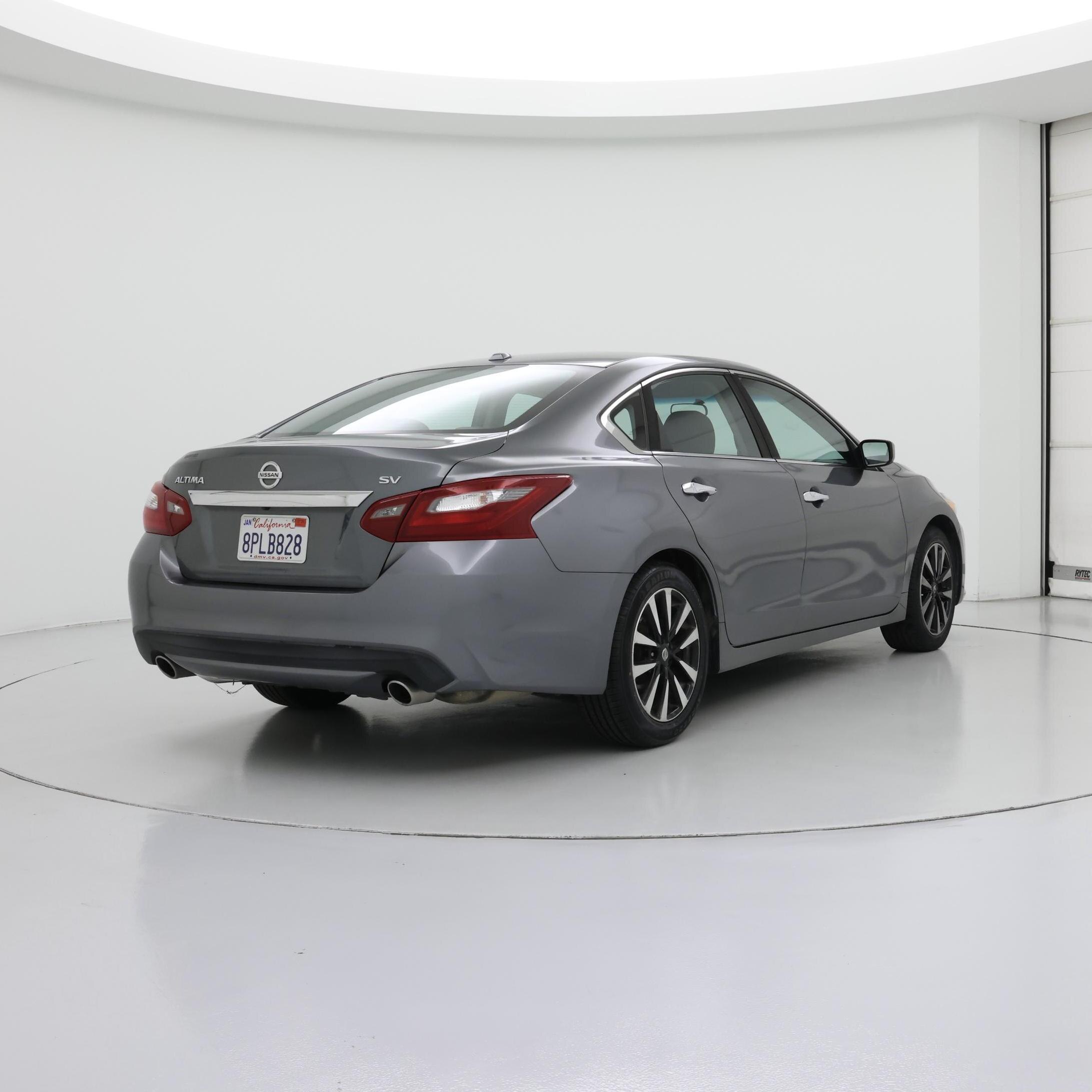 Thumbnail: 2018 Nissan Altima - 8