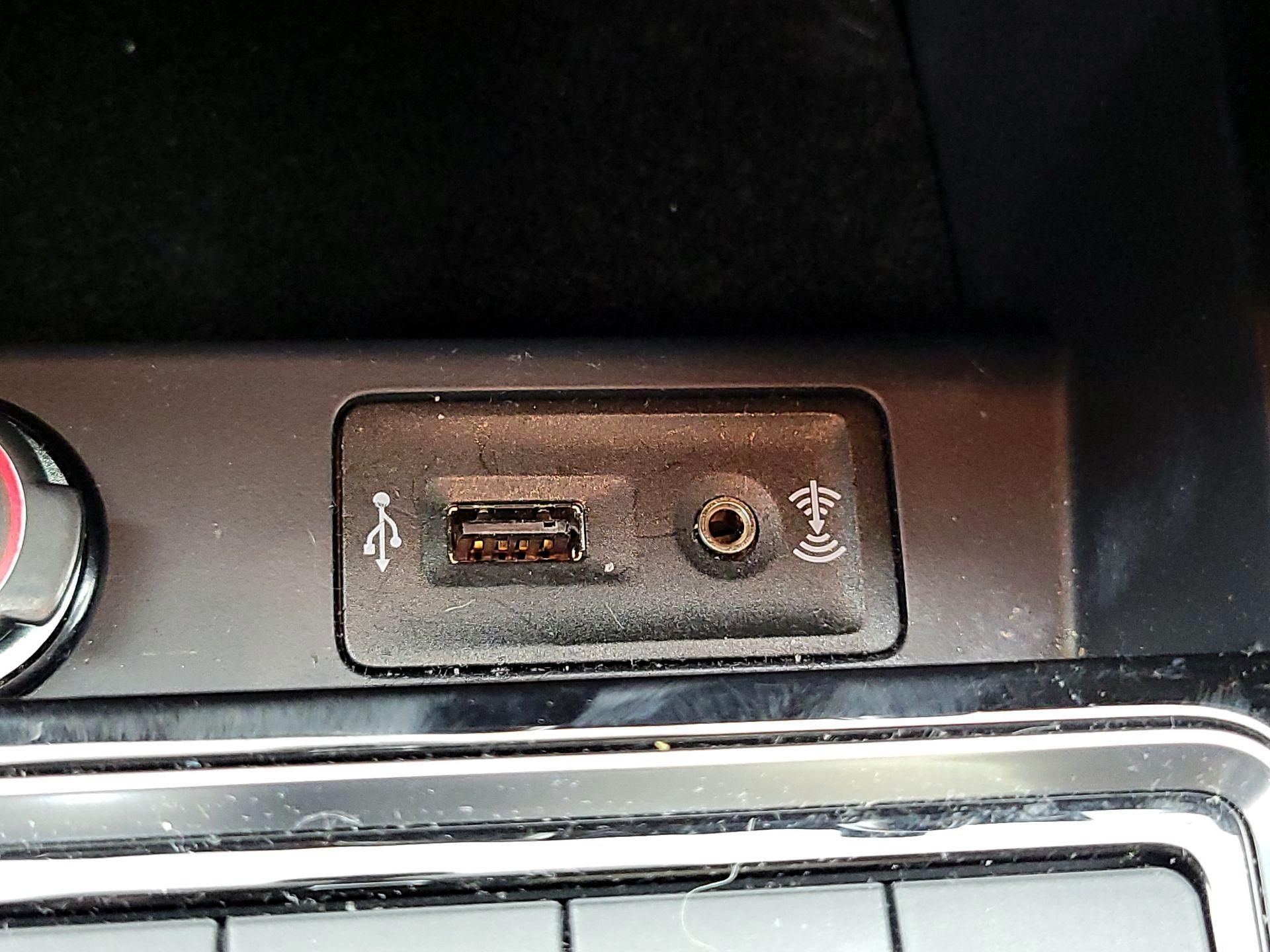 Thumbnail: 2016 Volkswagen Jetta - 18