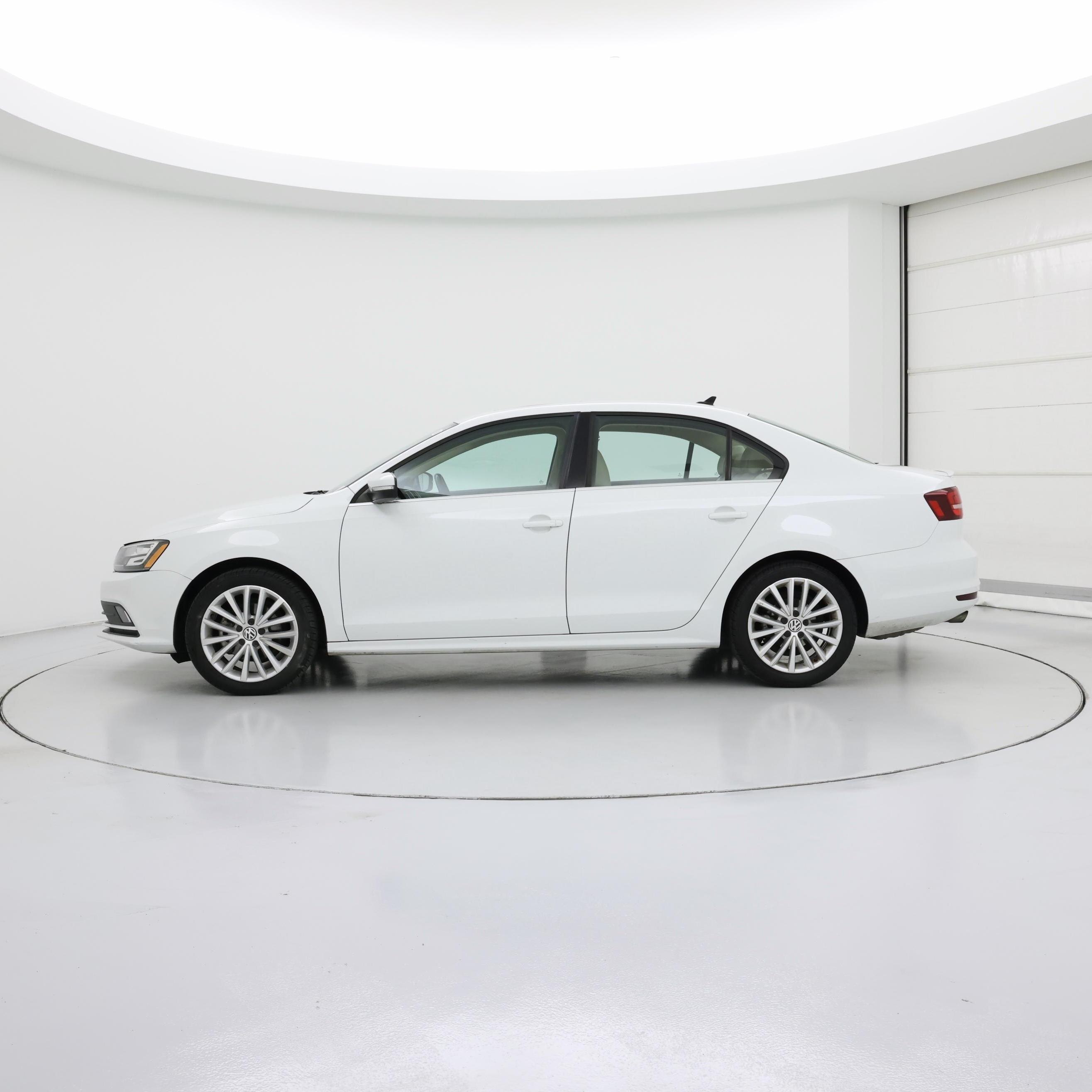 Thumbnail: 2016 Volkswagen Jetta - 3