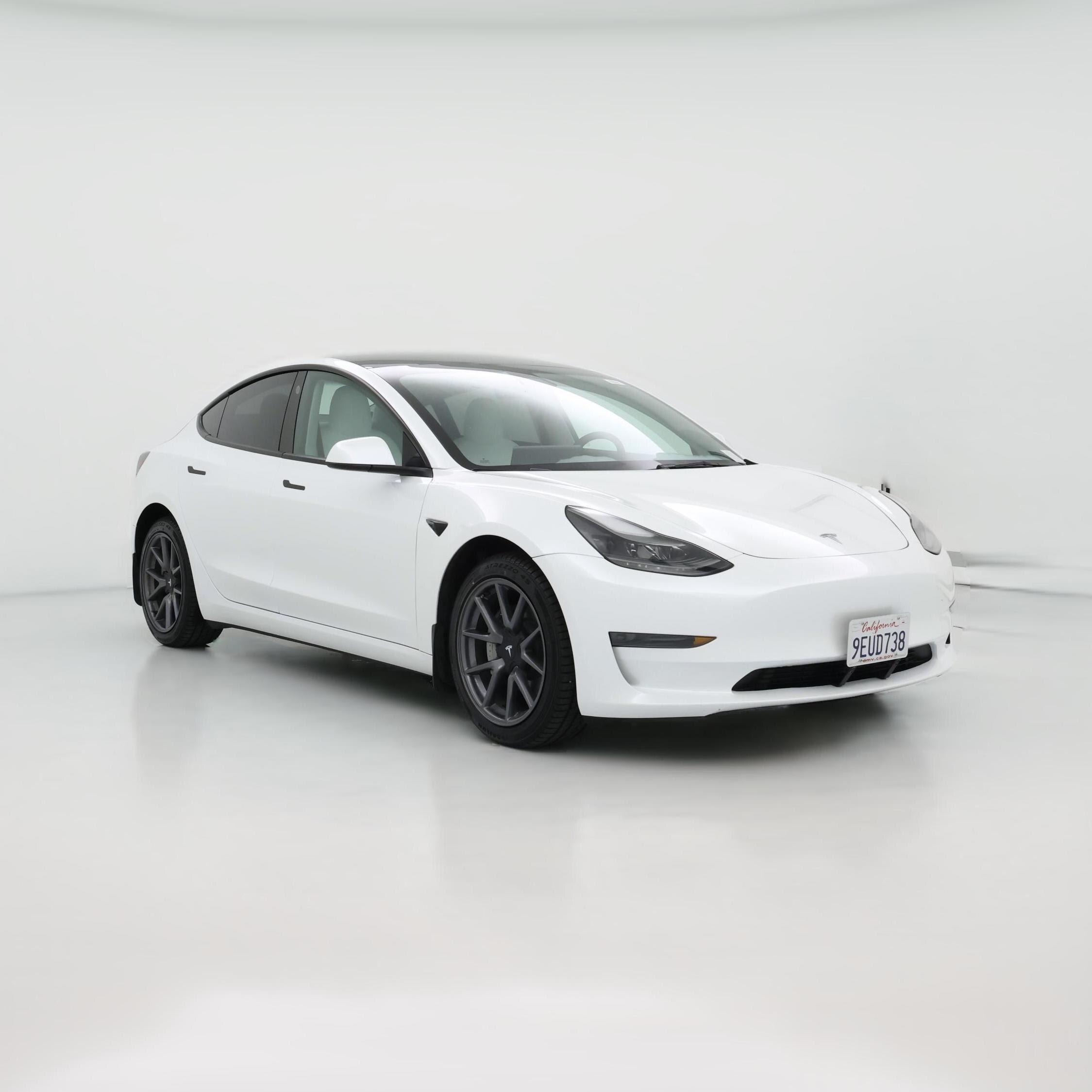 Thumbnail: 2023 Tesla Model 3 - 1
