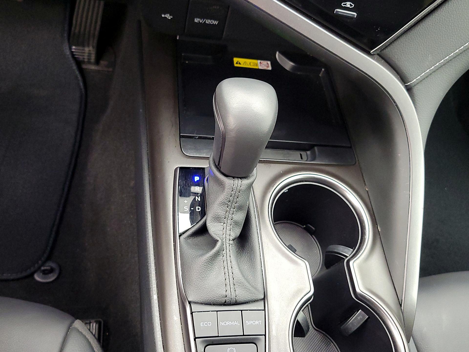 Thumbnail: 2024 Toyota Camry - 17