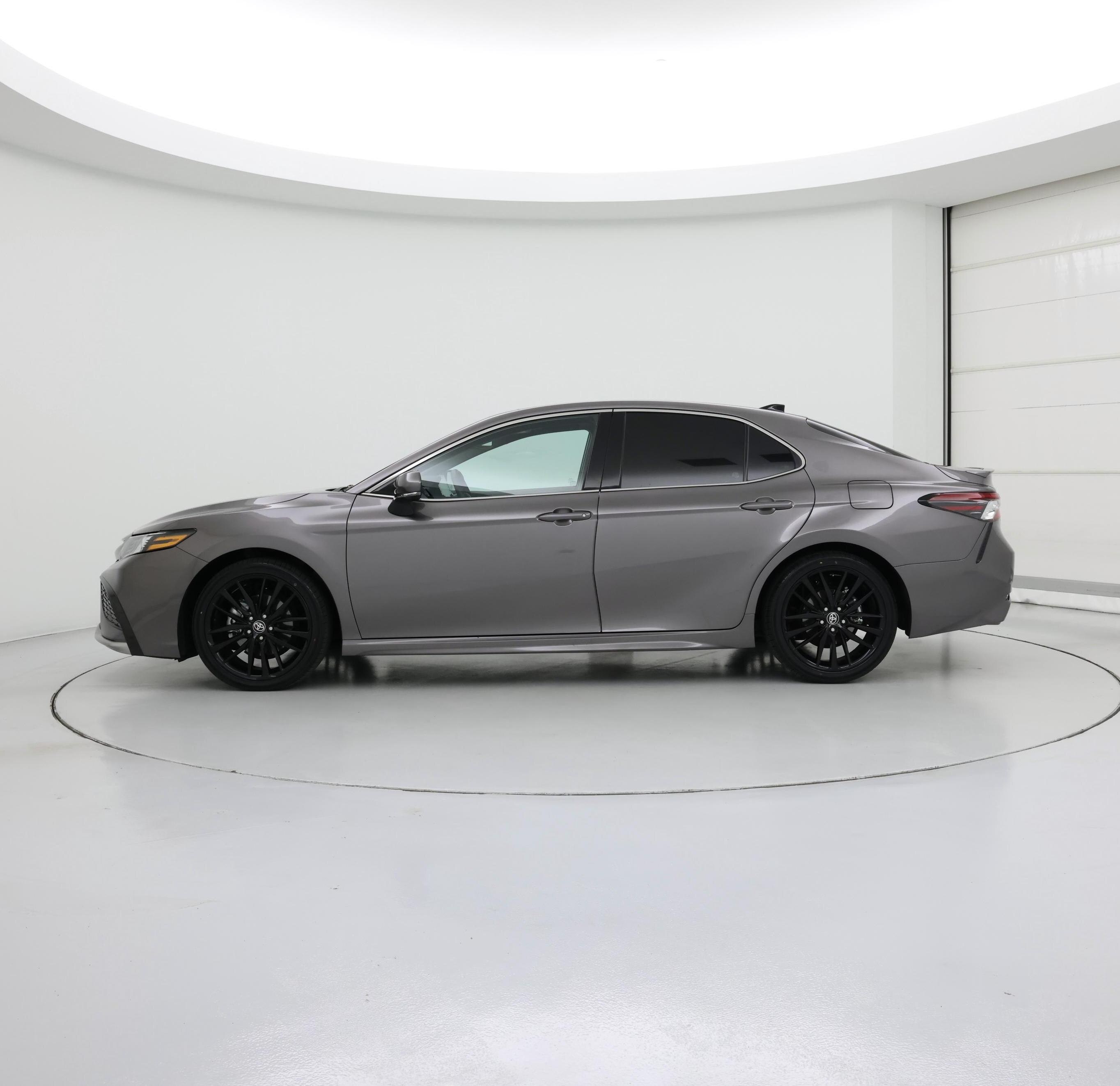 Thumbnail: 2024 Toyota Camry - 3