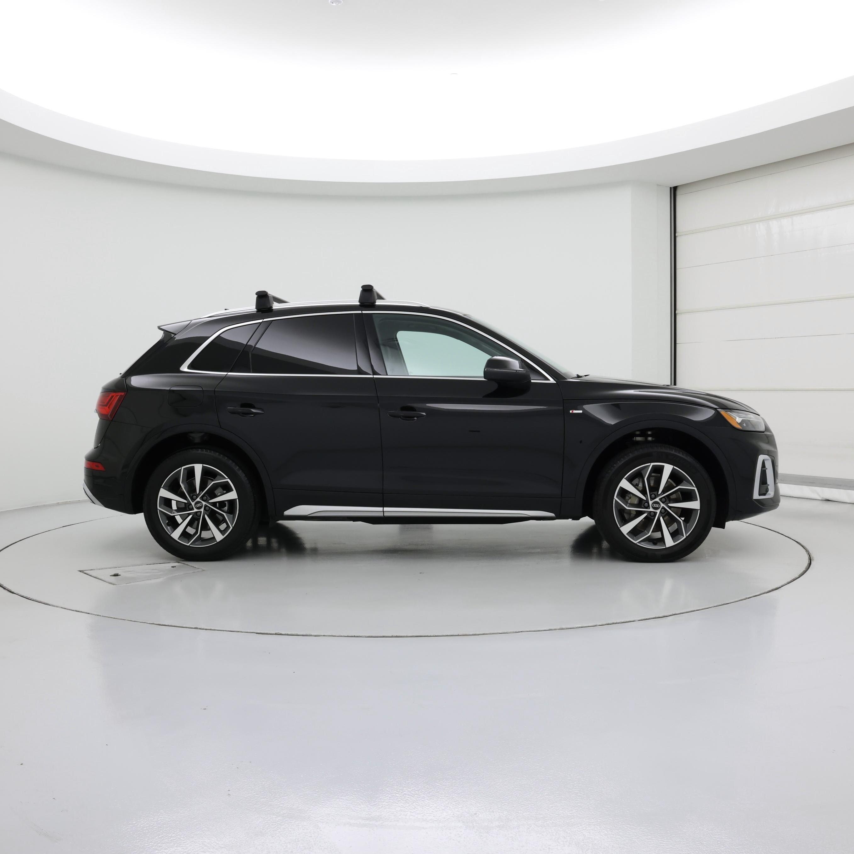 Thumbnail: 2023 Audi Q5 - 7
